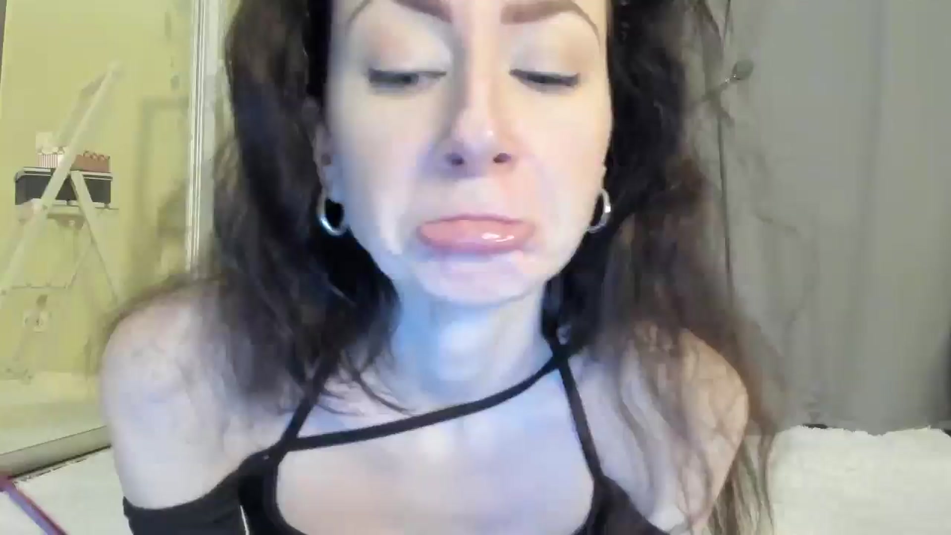 Gallery image thumbnail from Baby_Jewel's myfreecams stream on, 05/25/2025, 10:47 image 14 of 20