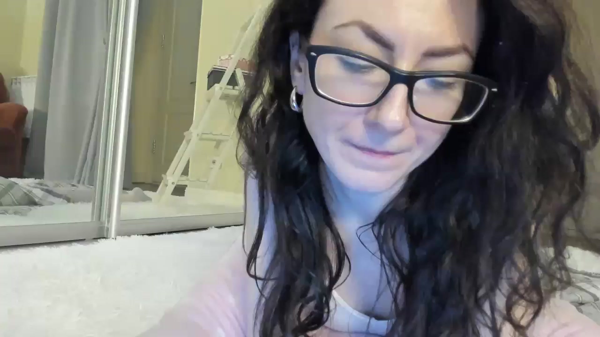 Gallery image thumbnail from Baby_Jewel's myfreecams stream on, 05/28/2025, 16:05 image 18 of 20