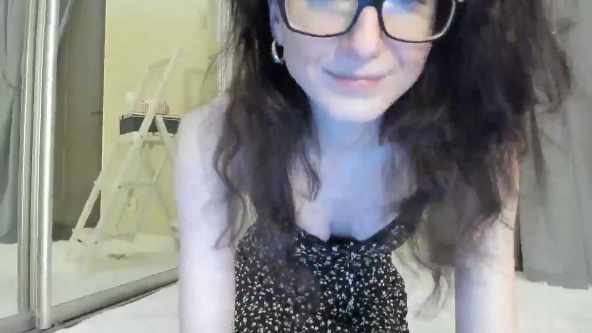 Gallery image thumbnail from Baby_Jewel's myfreecams stream on, 06/04/2025, 11:28 image 2 of 20