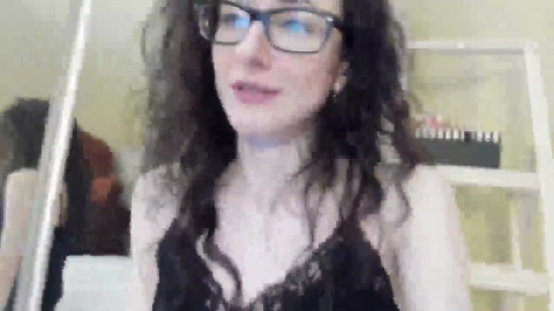 Gallery image thumbnail from Baby_Jewel's myfreecams stream on, 06/10/2025, 13:13 image 9 of 20