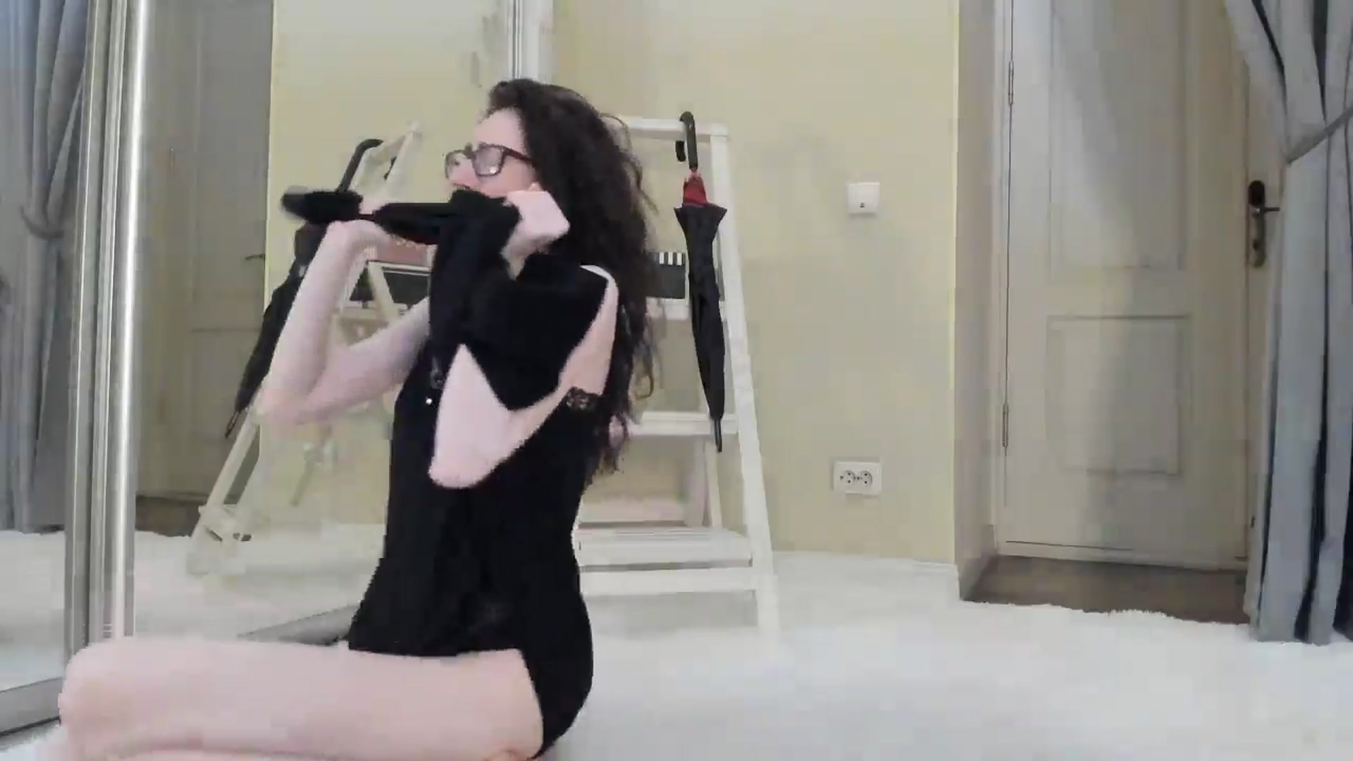 Gallery image thumbnail from Baby_Jewel's myfreecams stream on, 06/10/2025, 14:21 image 17 of 20