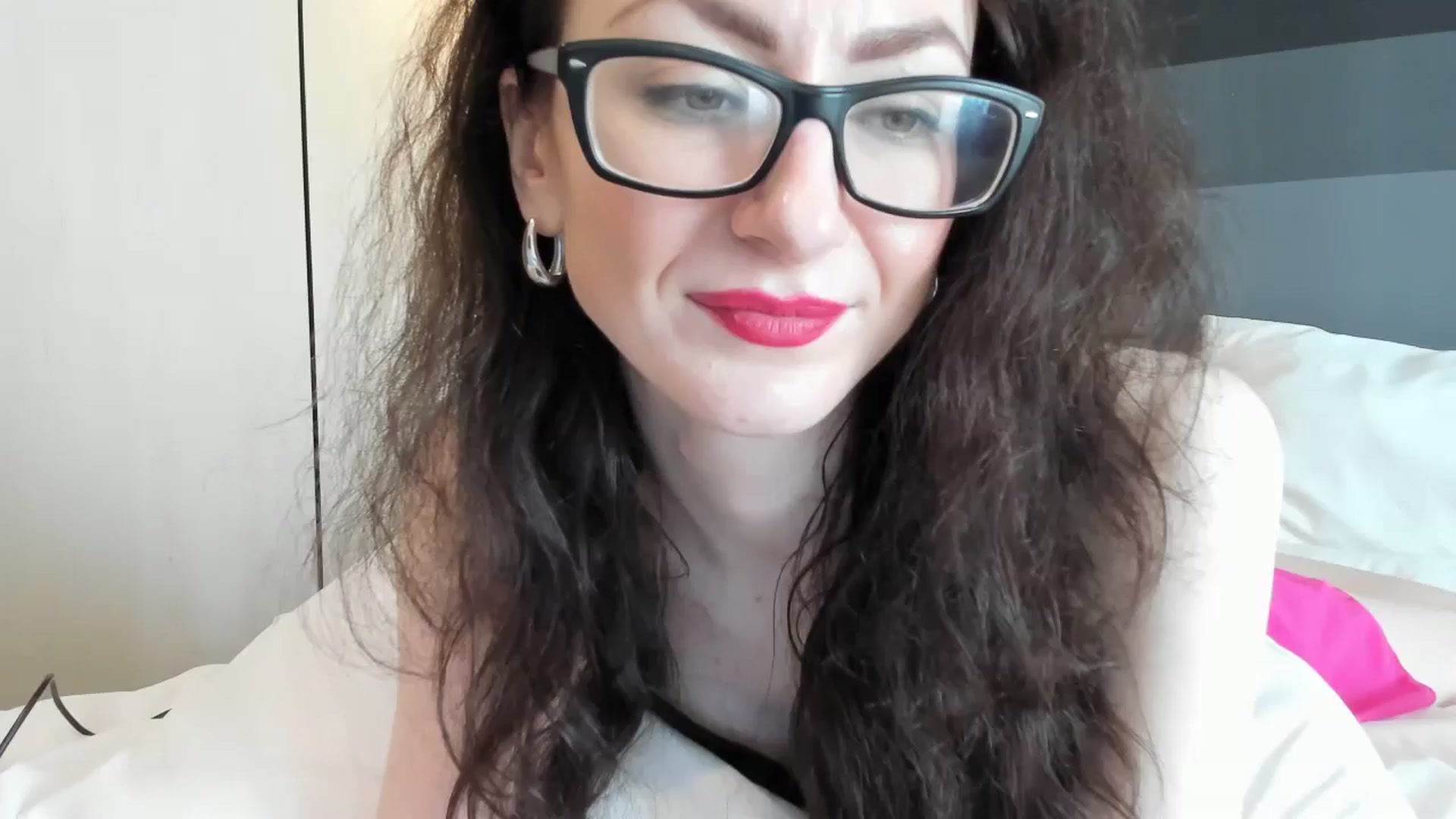 Gallery image thumbnail from Baby_Jewel's myfreecams stream on, 06/17/2025, 12:59 image 1 of 20