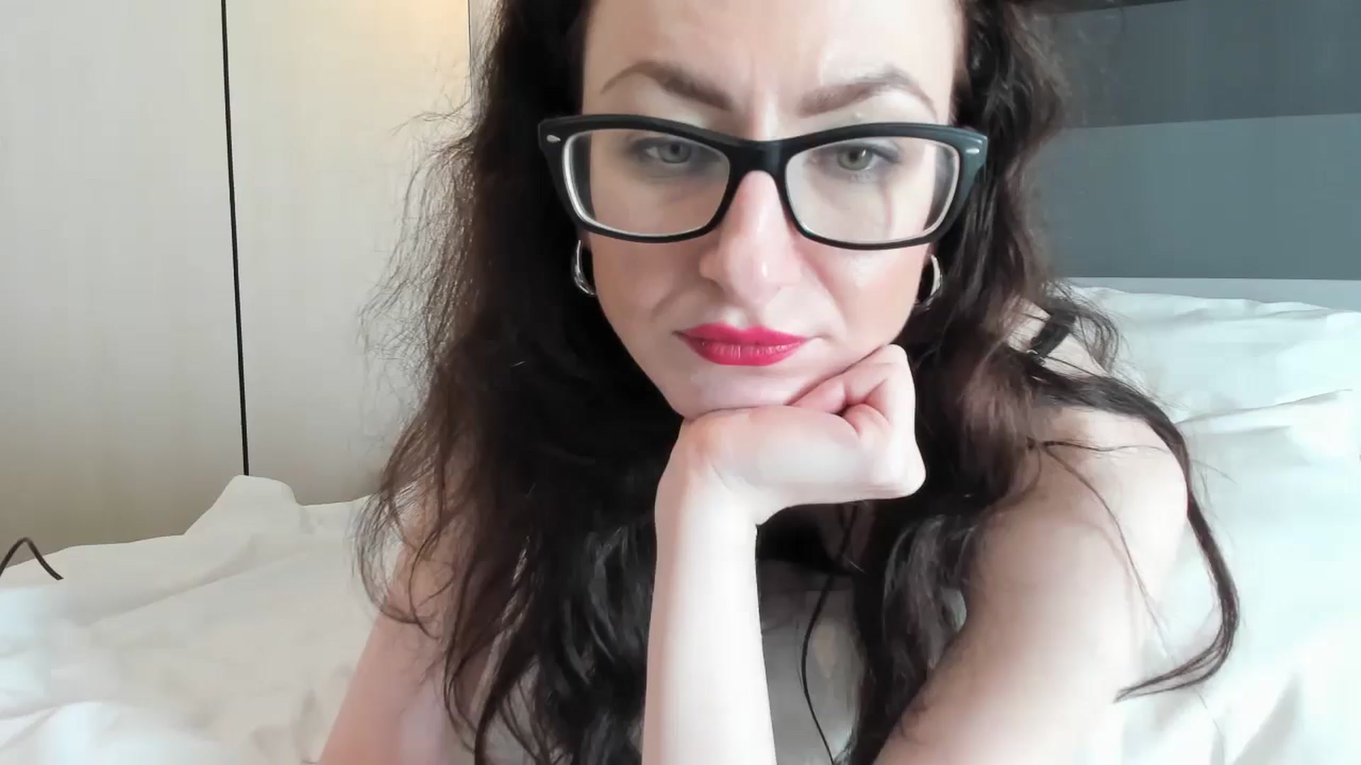 Gallery image thumbnail from Baby_Jewel's myfreecams stream on, 06/17/2025, 14:37 image 1 of 20