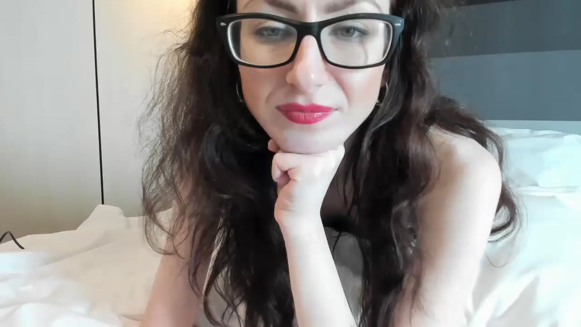Gallery image thumbnail from Baby_Jewel's myfreecams stream on, 06/17/2025, 14:37 image 9 of 20
