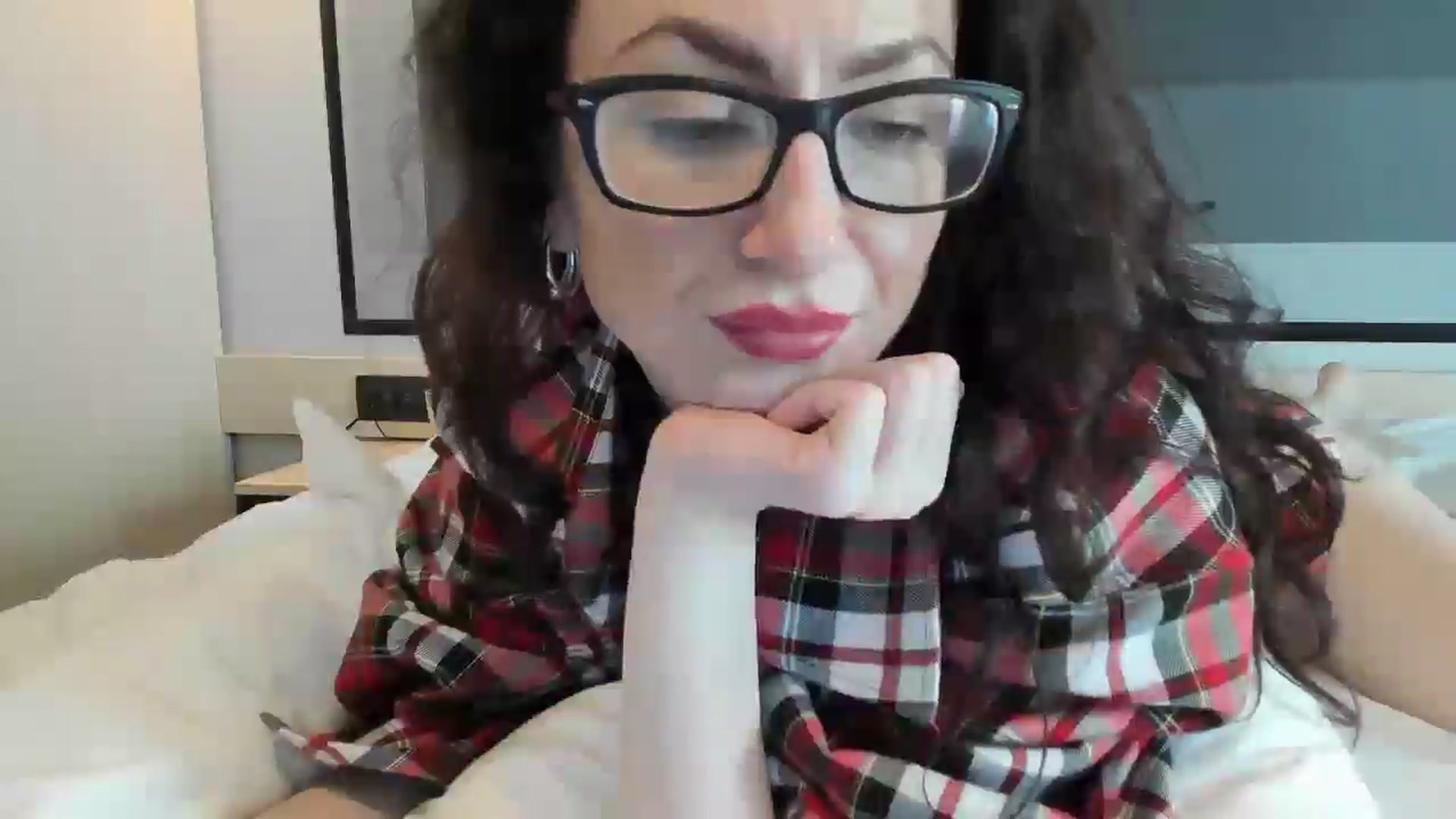 Gallery image thumbnail from Baby_Jewel's myfreecams stream on, 06/18/2025, 11:50 image 14 of 20