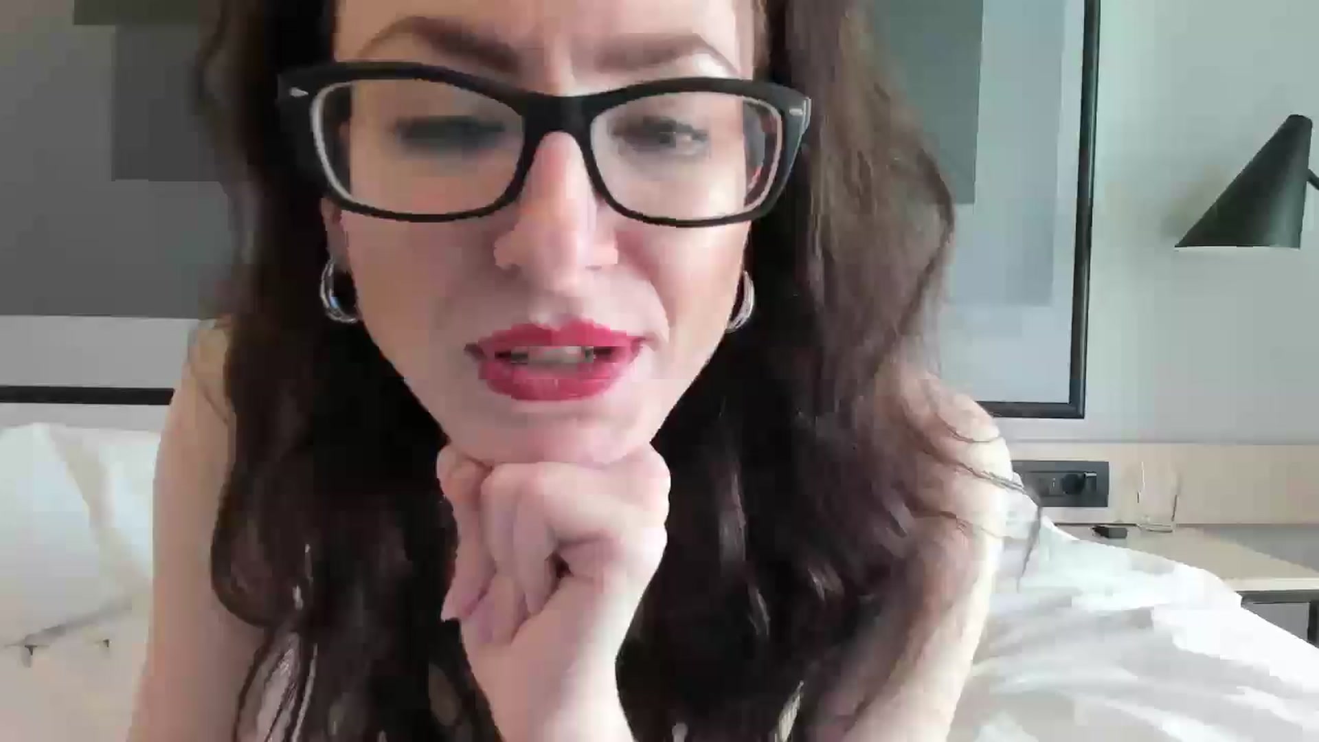 Gallery image thumbnail from Baby_Jewel's myfreecams stream on, 06/19/2025, 15:40 image 18 of 20