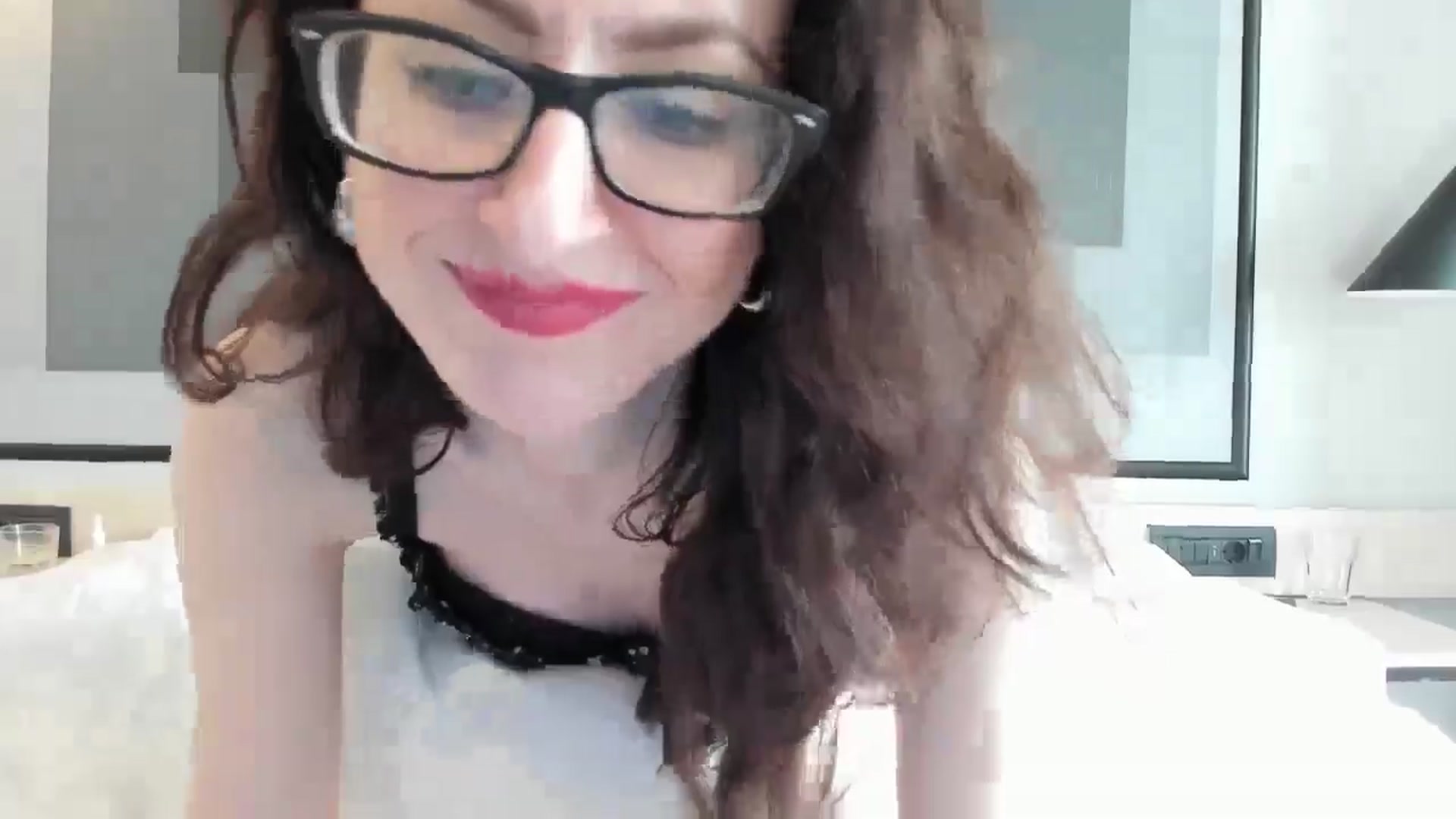 Gallery image thumbnail from Baby_Jewel's myfreecams stream on, 06/19/2025, 16:14 image 20 of 20