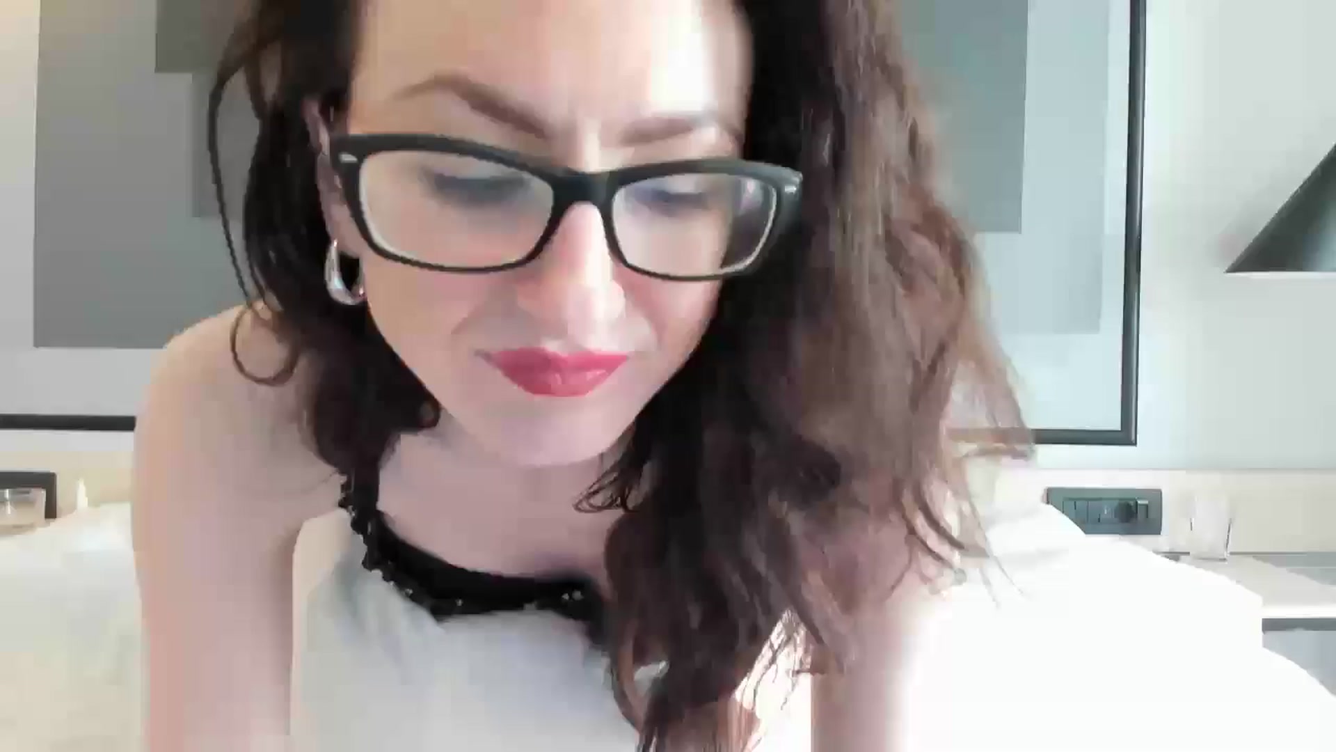 Gallery image thumbnail from Baby_Jewel's myfreecams stream on, 06/19/2025, 16:14 image 17 of 20
