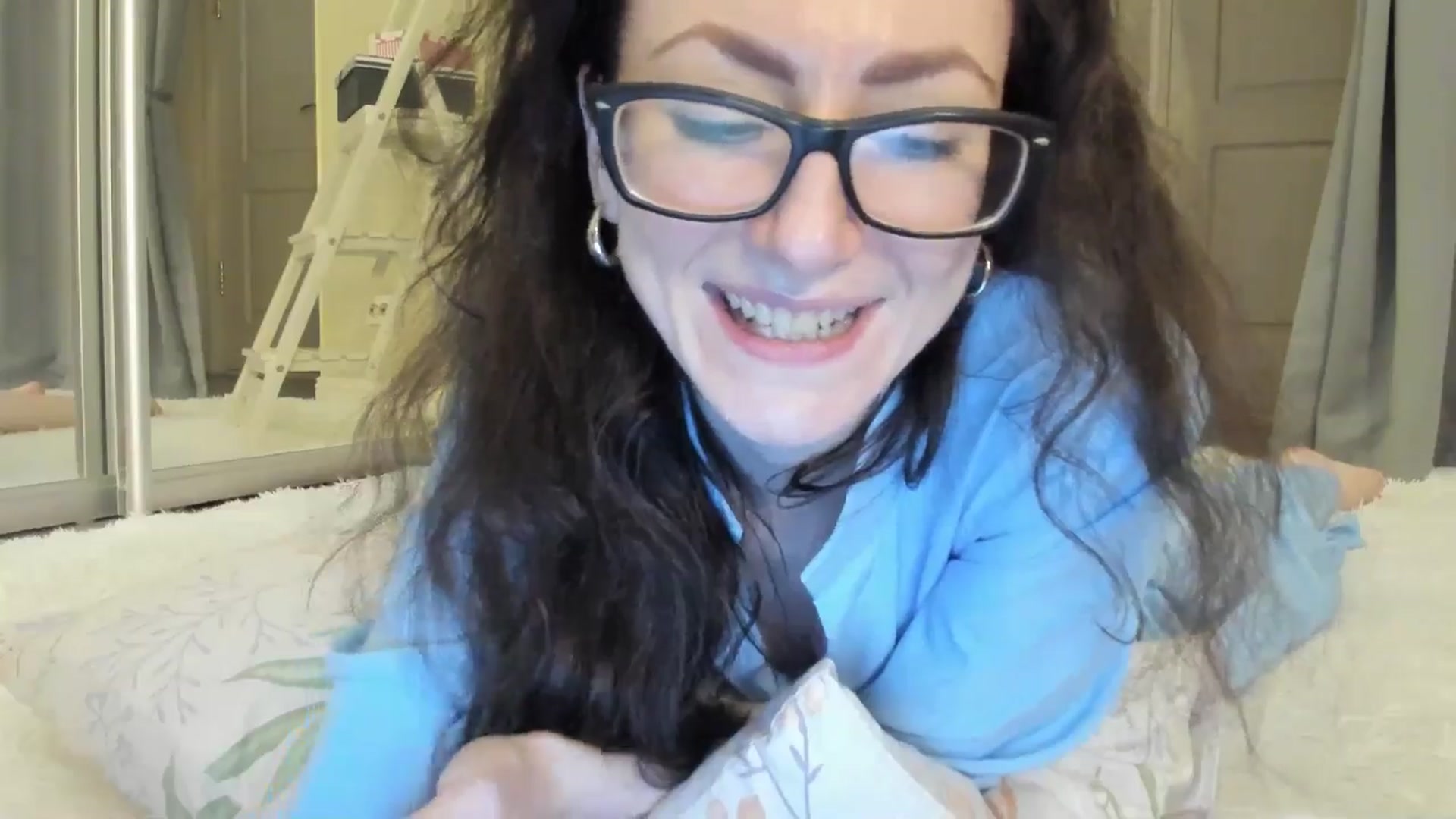 Gallery image thumbnail from Baby_Jewel's myfreecams stream on, 06/26/2025, 16:07 image 18 of 20