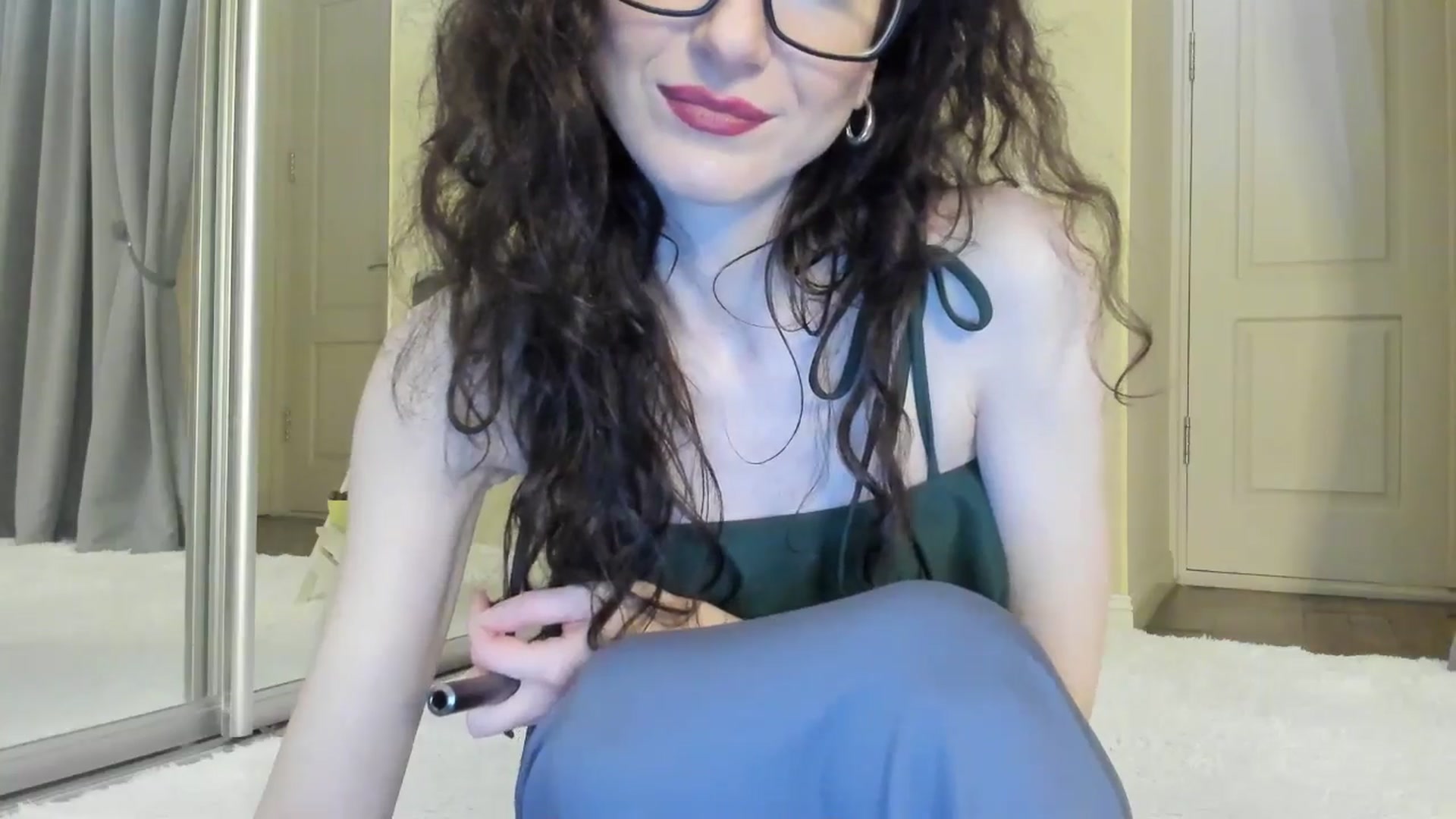 Gallery image thumbnail from Baby_Jewel's myfreecams stream on, 06/27/2025, 11:08 image 19 of 20