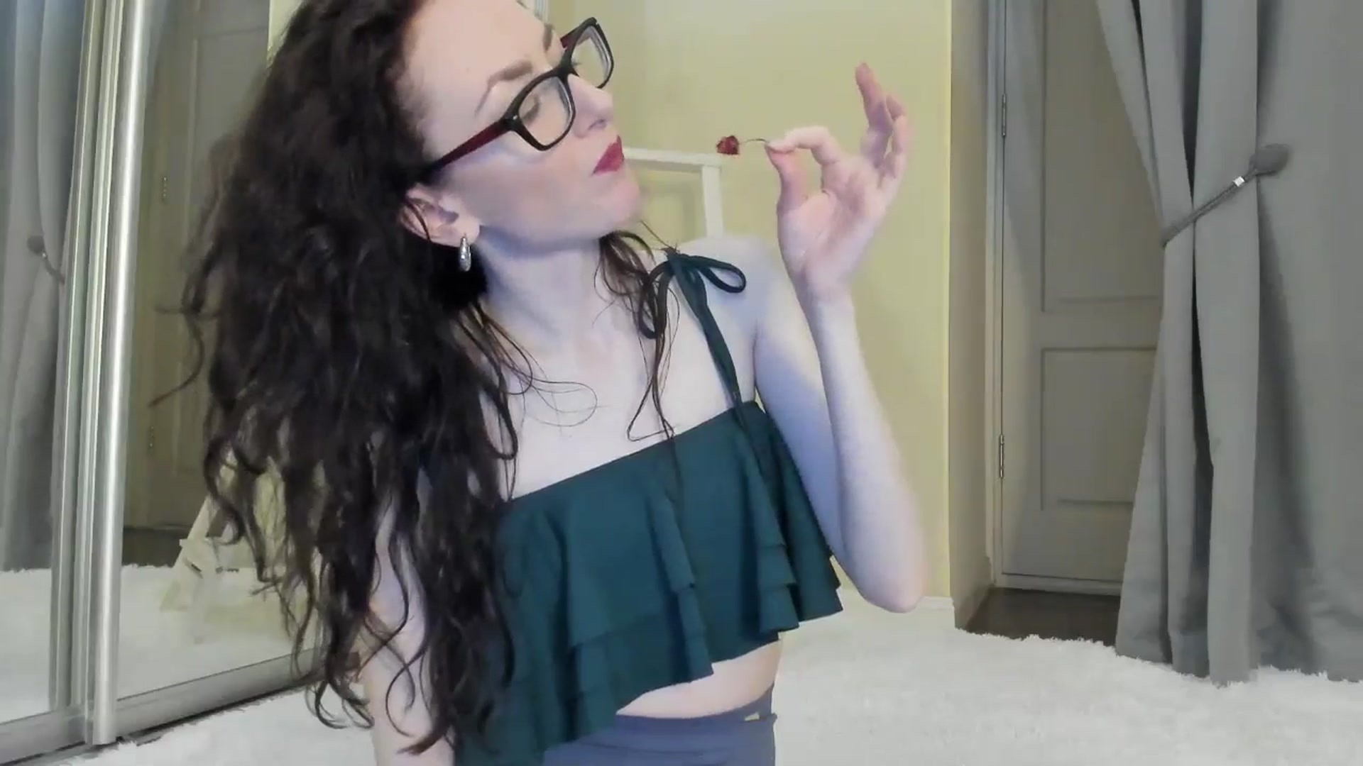 Gallery image thumbnail from Baby_Jewel's myfreecams stream on, 06/27/2025, 14:52 image 12 of 20