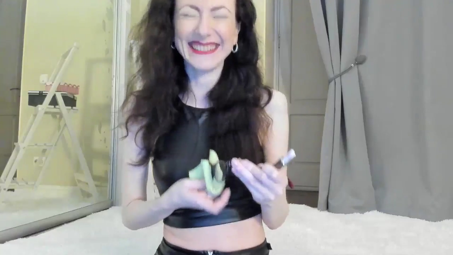 Gallery image thumbnail from Baby_Jewel's myfreecams stream on, 06/28/2025, 11:49 image 2 of 20