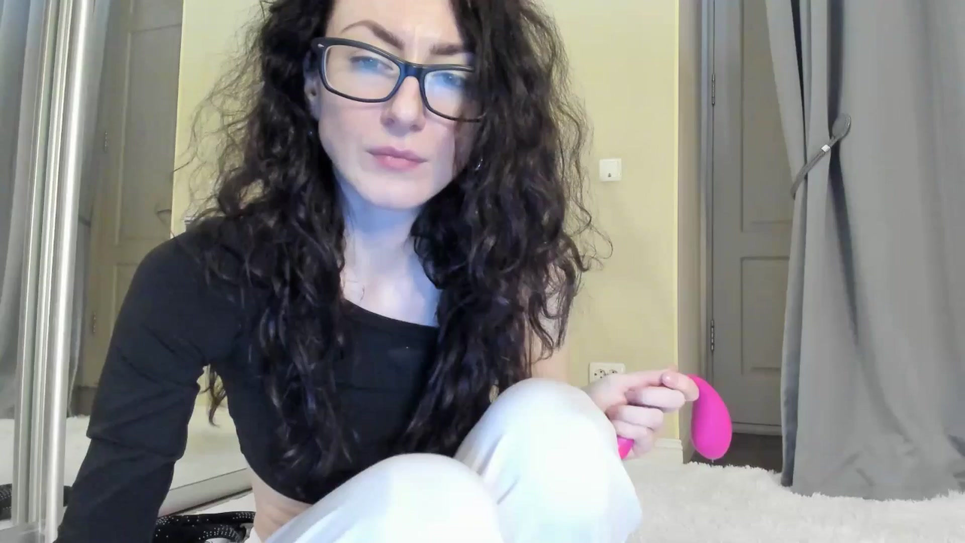 Gallery image thumbnail from Baby_Jewel's myfreecams stream on, 08/20/2025, 16:06 image 1 of 20