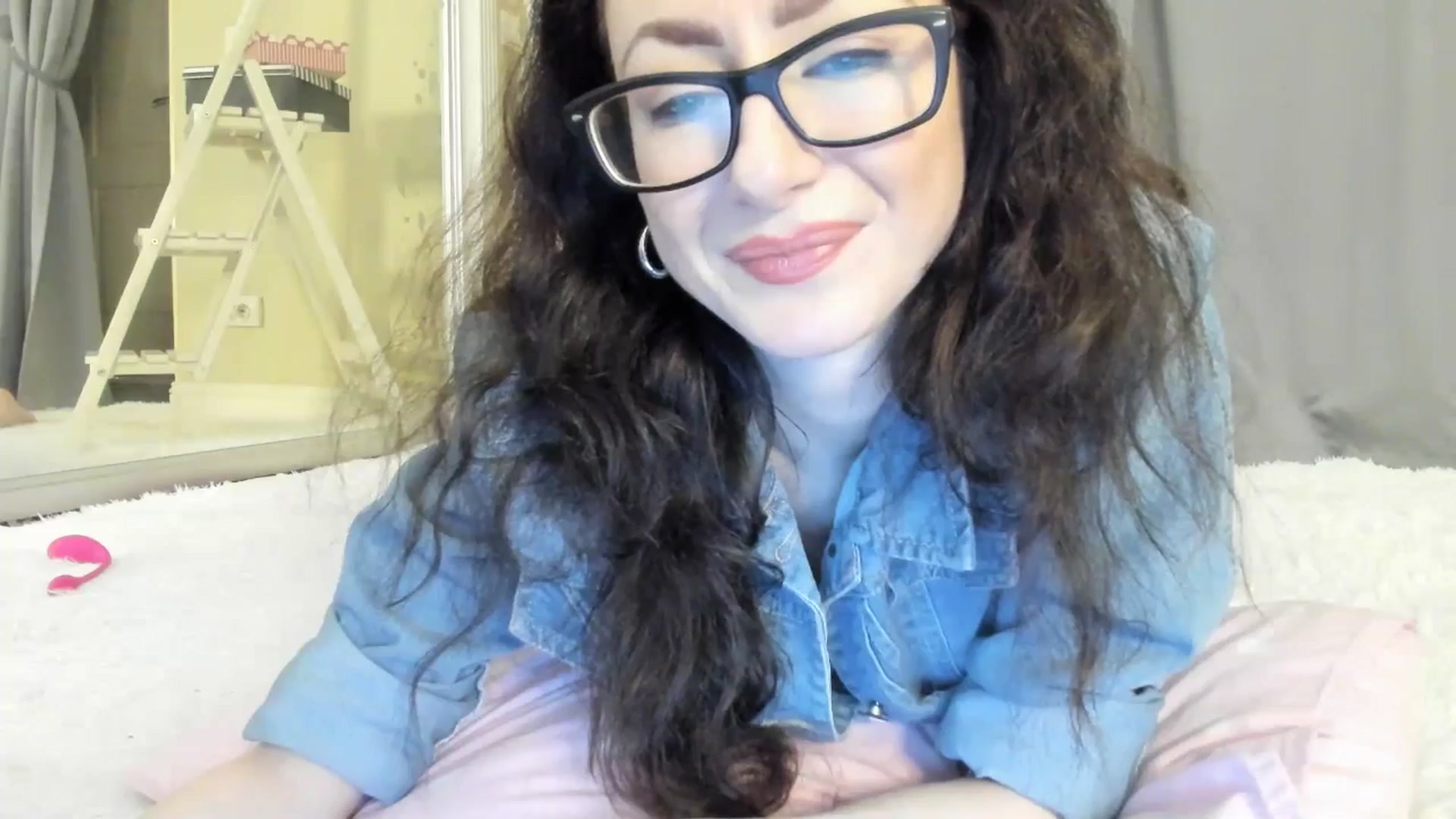 Gallery image thumbnail from Baby_Jewel's myfreecams stream on, 08/21/2025, 12:26 image 18 of 20