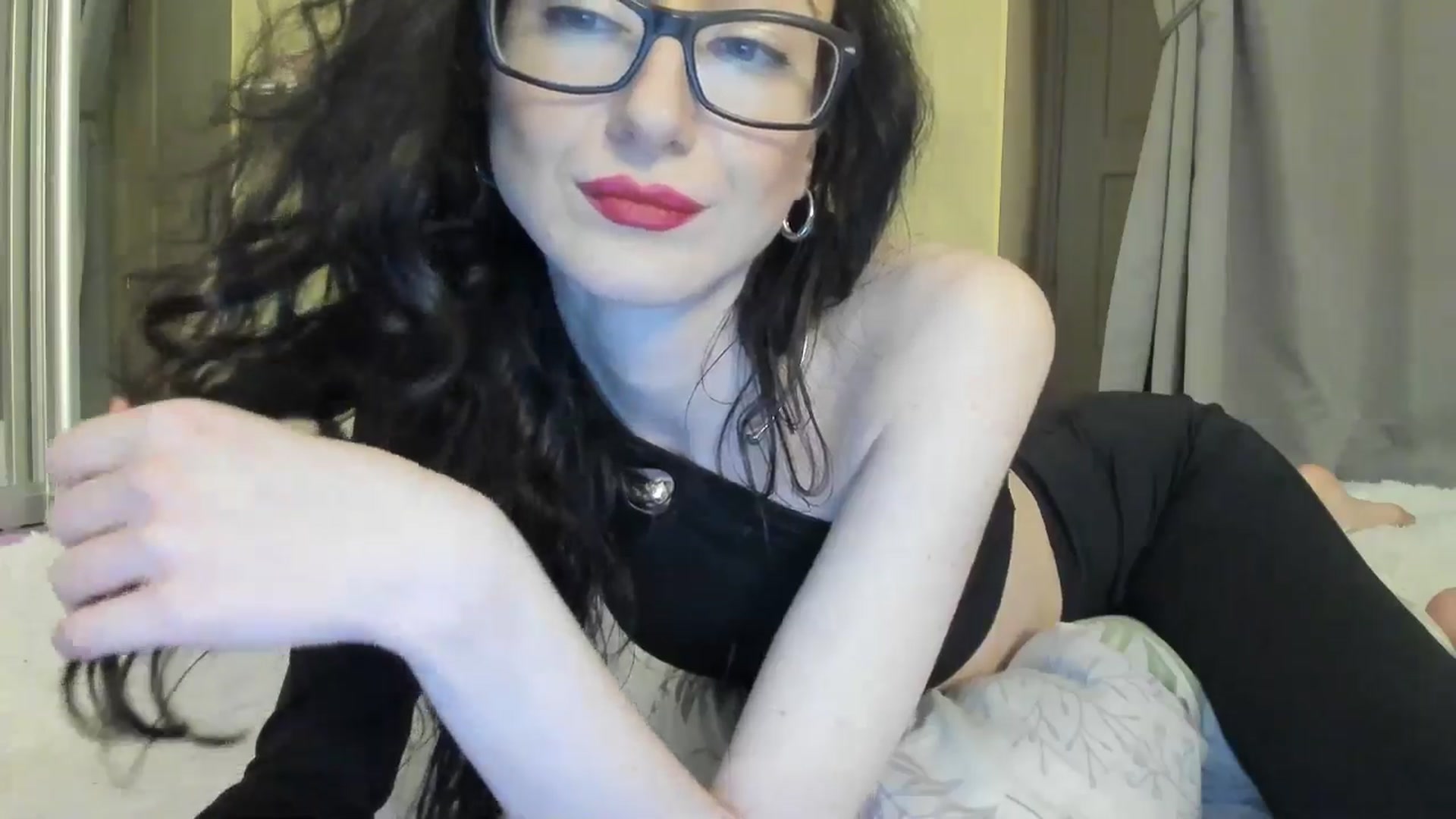 Gallery image thumbnail from Baby_Jewel's myfreecams stream on, 10/03/2025, 16:07 image 10 of 20