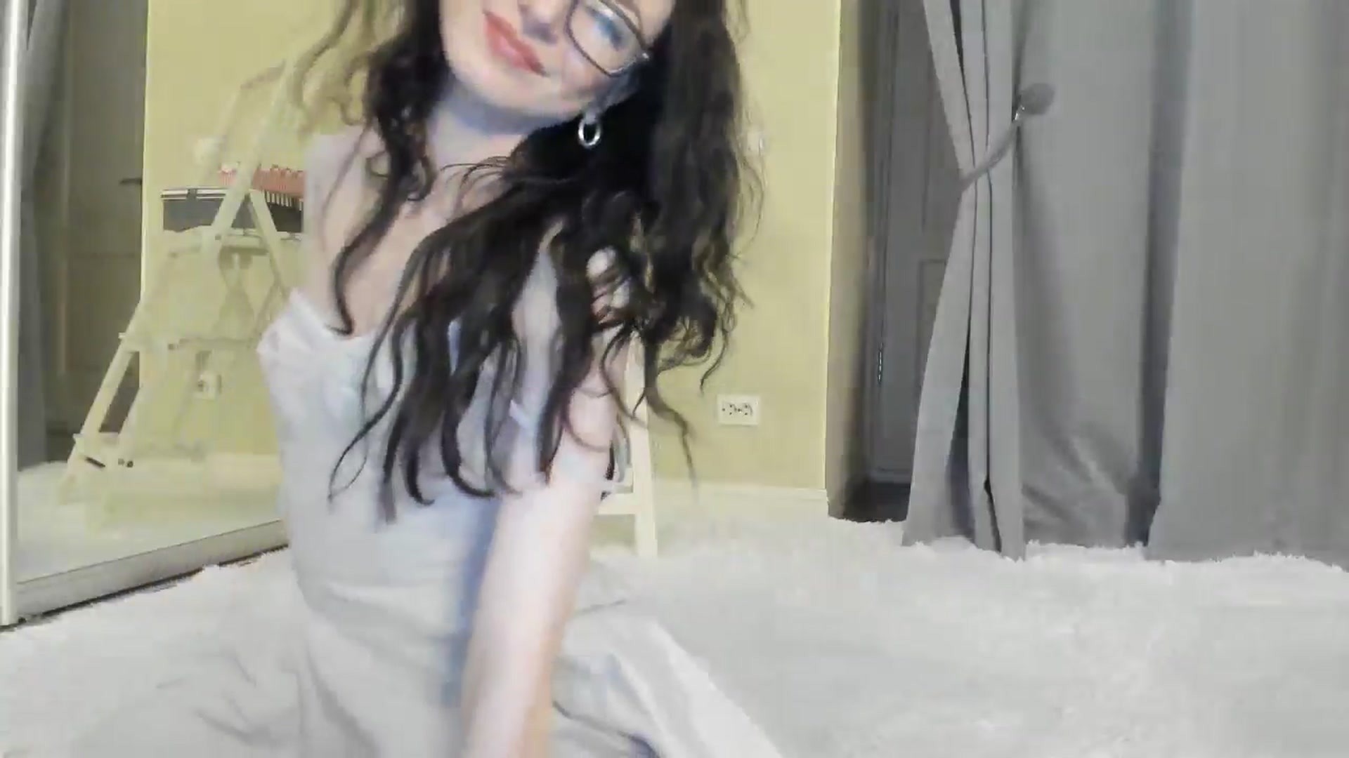Gallery image thumbnail from Baby_Jewel's myfreecams stream on, 10/04/2025, 14:39 image 14 of 20