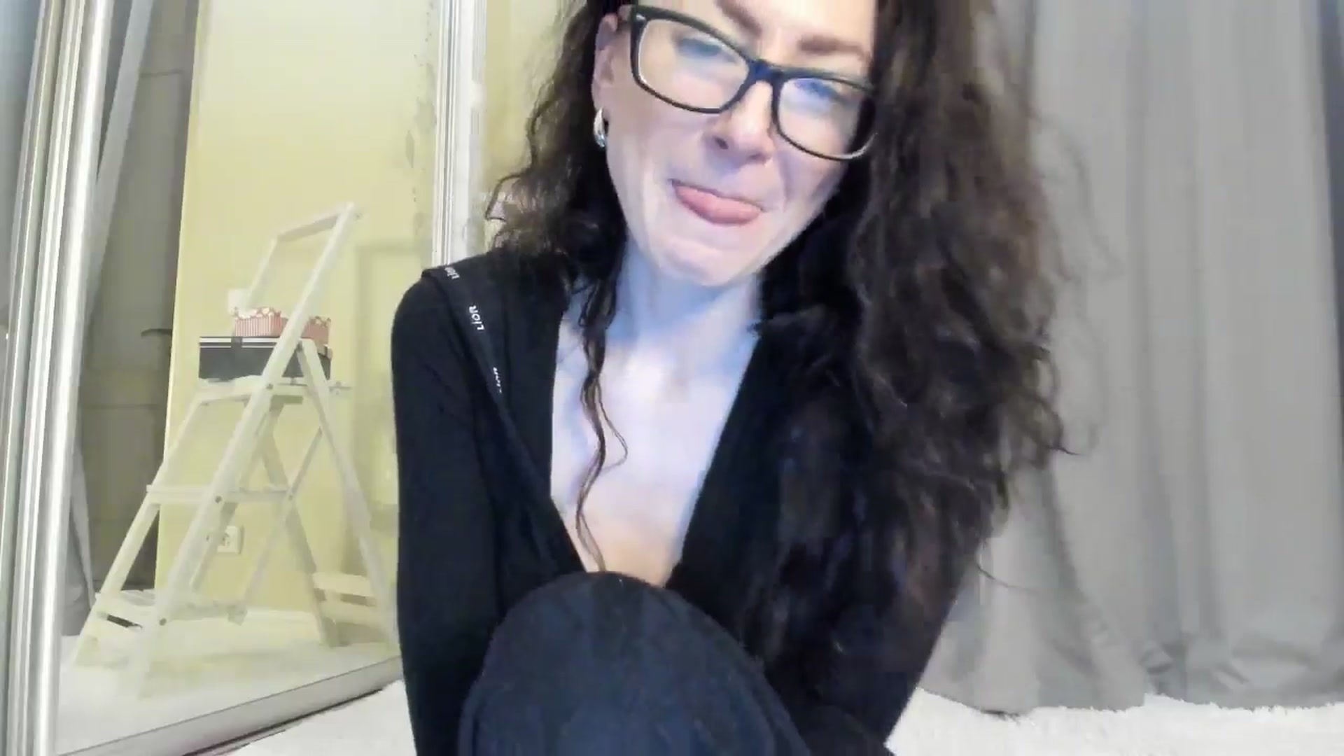 Gallery image thumbnail from Baby_Jewel's myfreecams stream on, 10/12/2025, 14:45 image 6 of 20