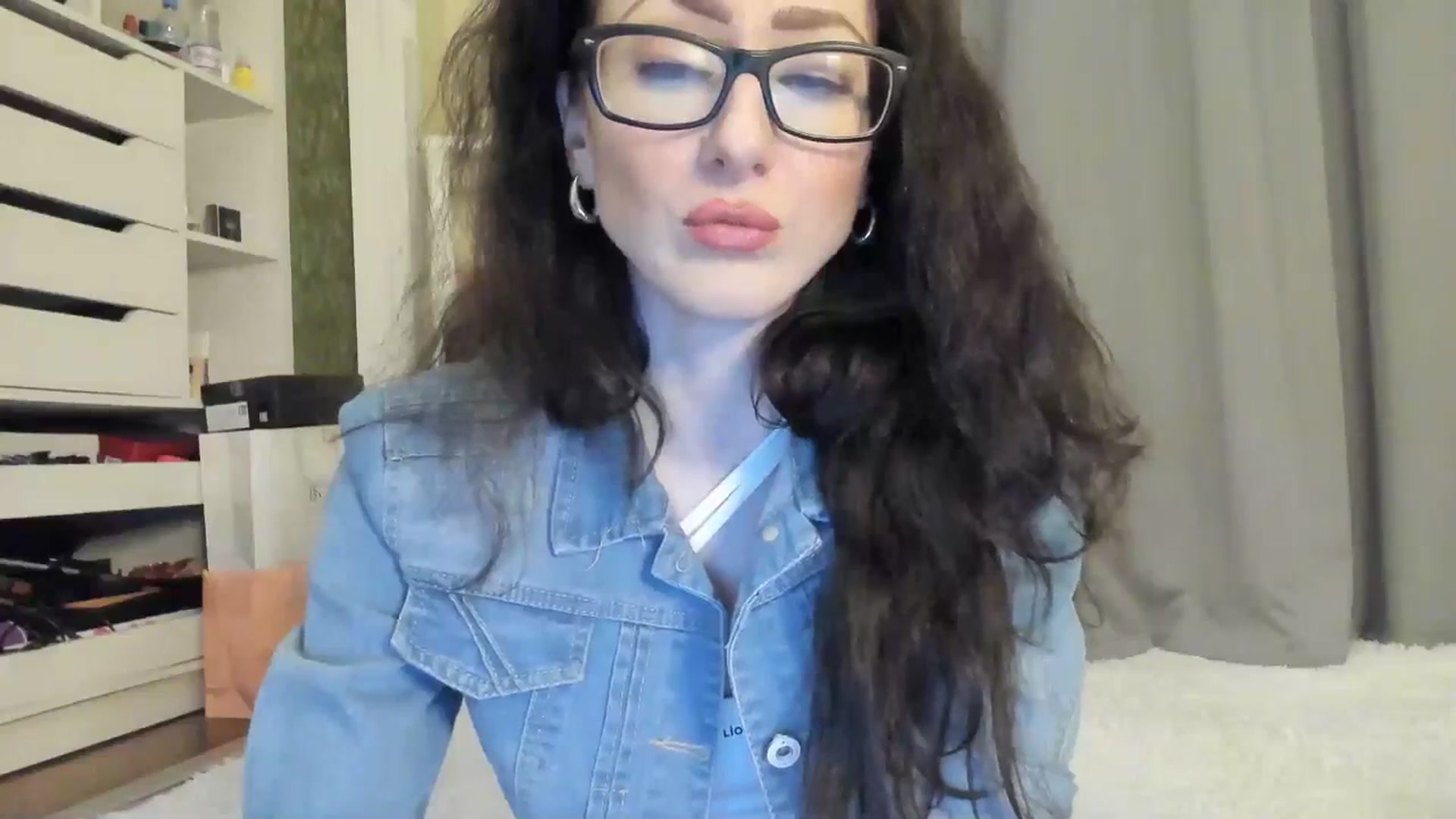 Gallery image thumbnail from Baby_Jewel's myfreecams stream on, 10/17/2025, 10:50 image 9 of 20