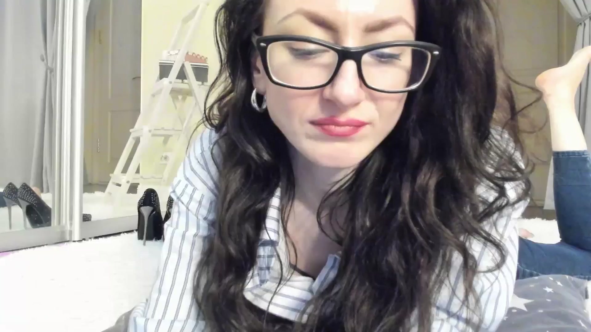 Gallery image thumbnail from Baby_Jewel's myfreecams stream on, 11/09/2025, 17:03 image 6 of 20