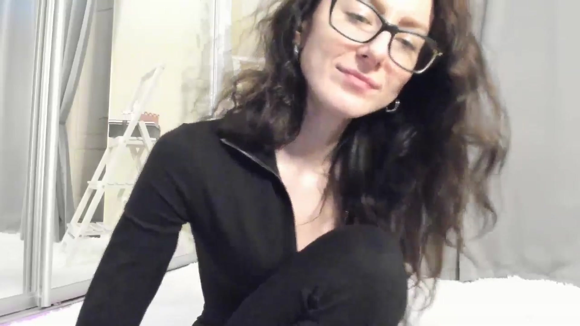 Gallery image thumbnail from Baby_Jewel's myfreecams stream on, 11/28/2025, 15:56 image 12 of 20