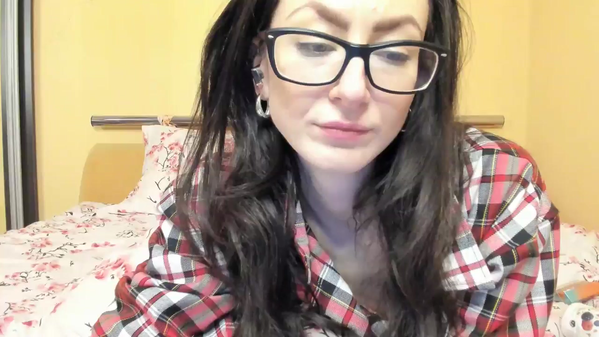 Gallery image thumbnail from Baby_Jewel's myfreecams stream on, 12/14/2025, 17:02 image 14 of 20