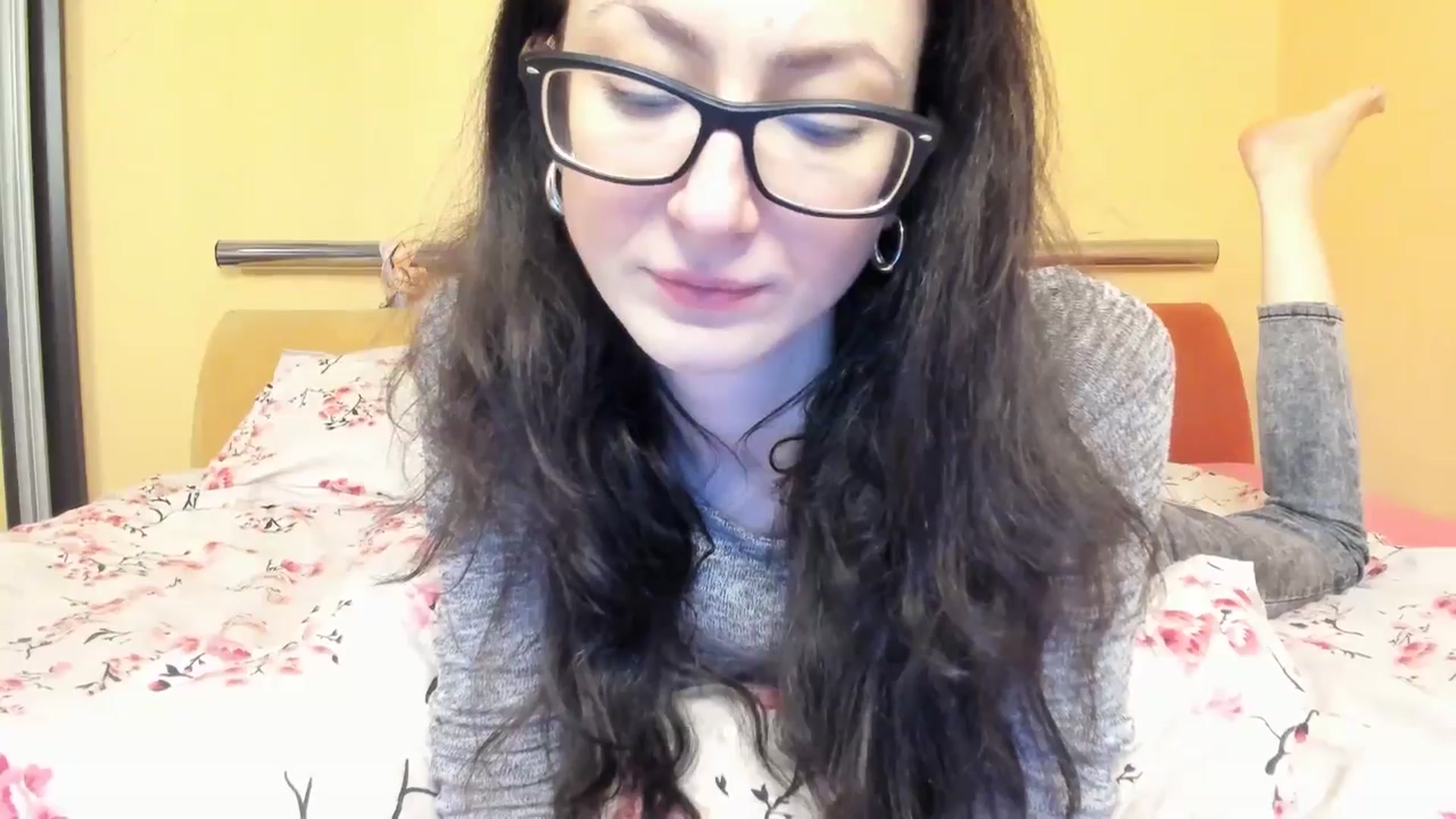 Gallery image thumbnail from Baby_Jewel's myfreecams stream on, 12/16/2025, 12:25 image 6 of 20