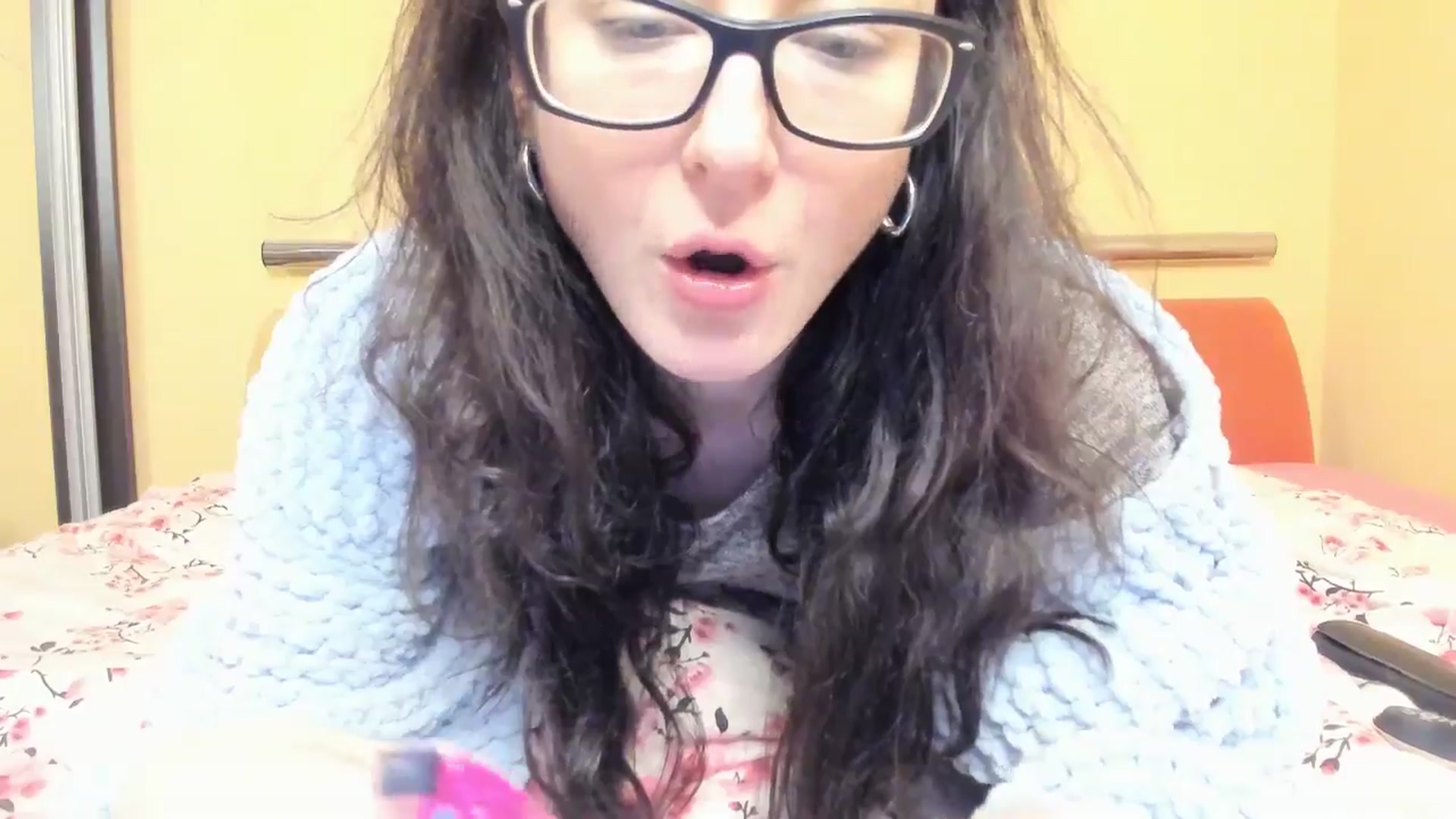 Gallery image thumbnail from Baby_Jewel's myfreecams stream on, 12/16/2025, 17:02 image 8 of 20