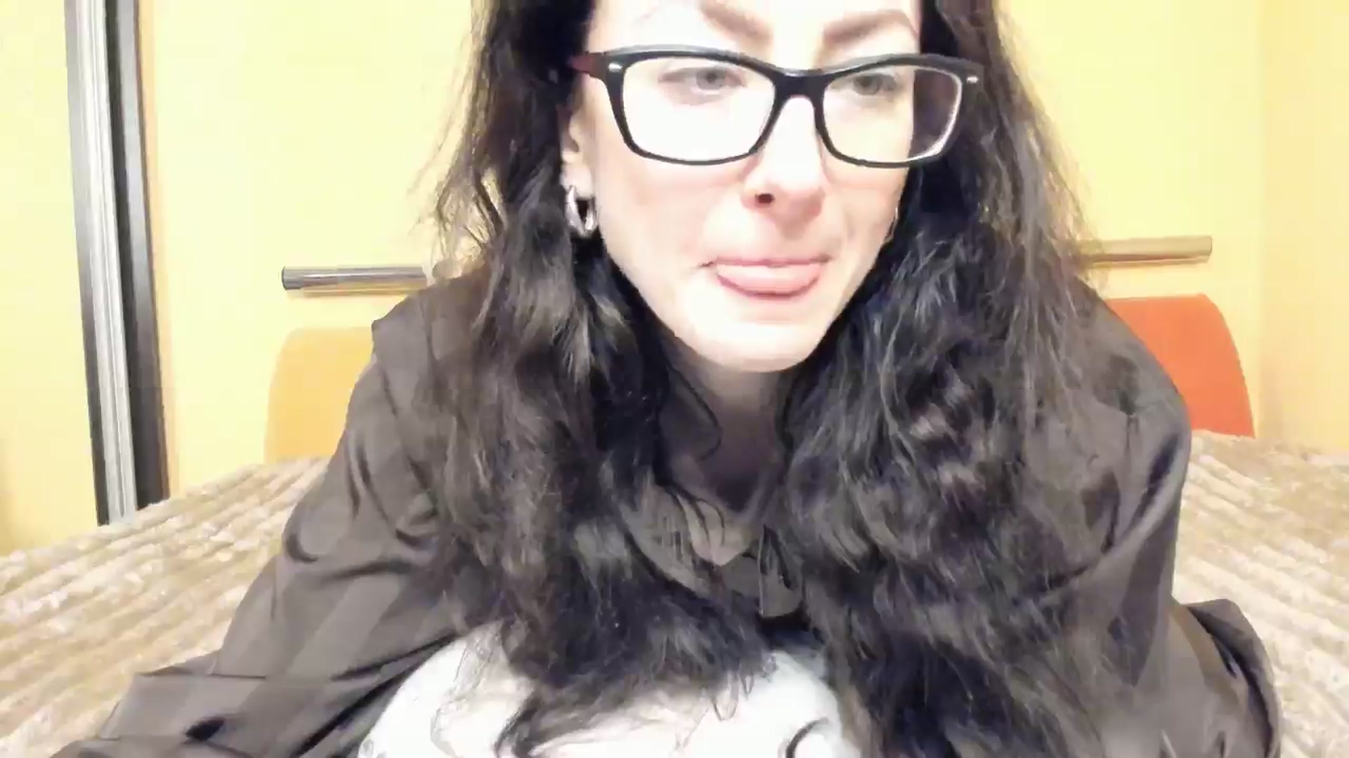 Gallery image thumbnail from Baby_Jewel's myfreecams stream on, 12/20/2025, 16:25 image 16 of 20