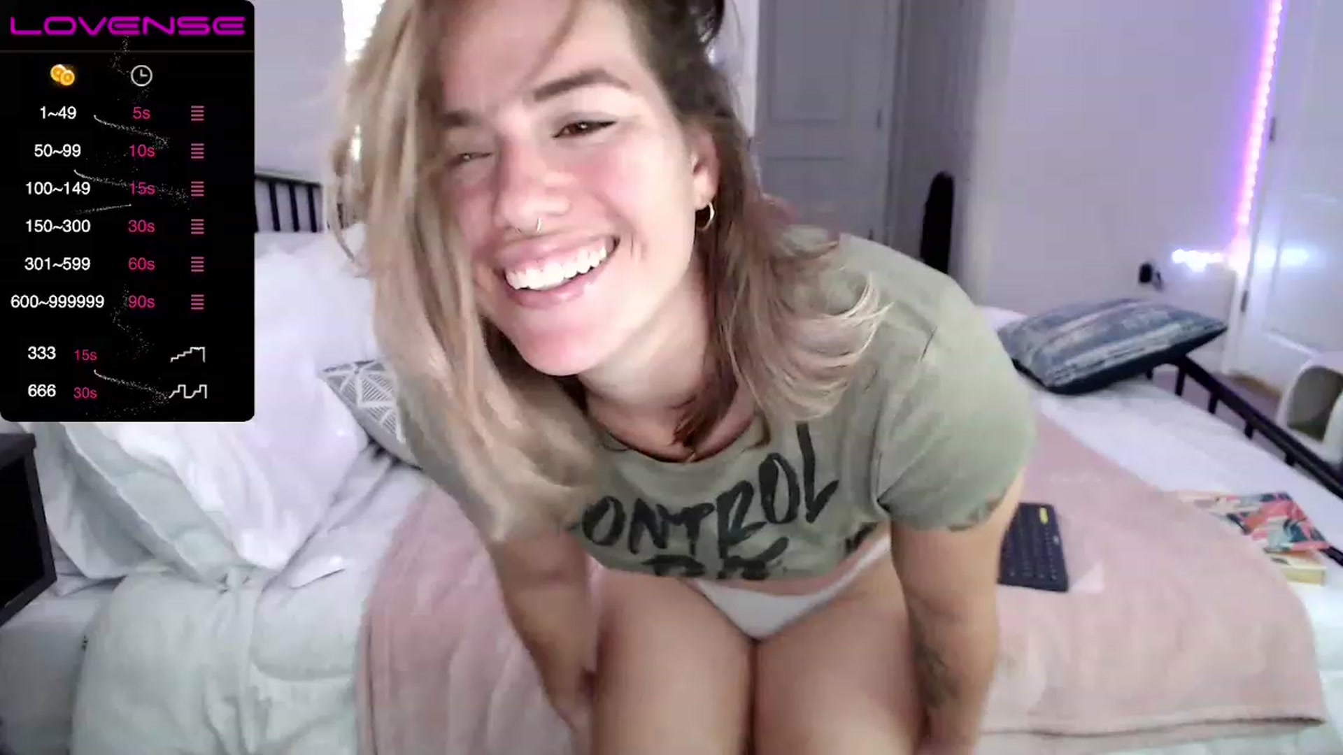 Gallery image thumbnail from Baby_Lena69's myfreecams stream on, 12/05/2022, 15:19 image 16 of 20