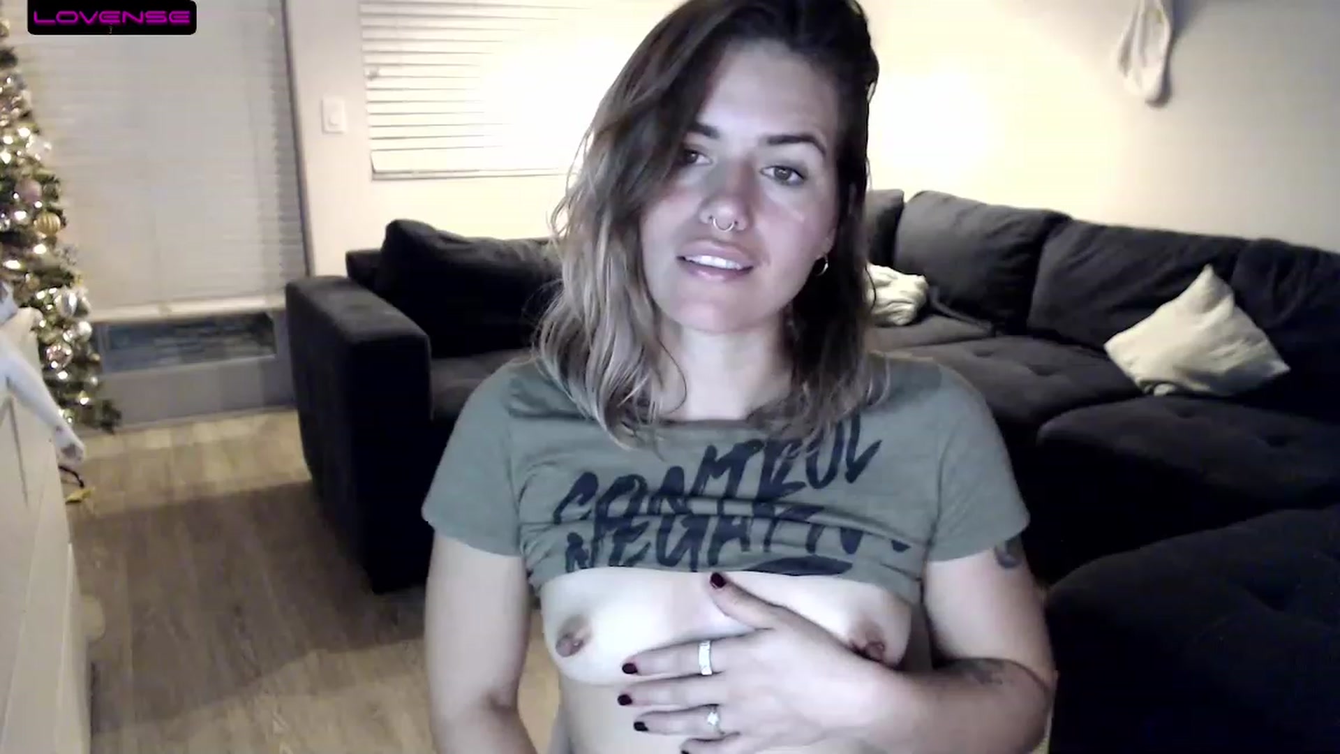 Gallery image thumbnail from Baby_Lena69's myfreecams stream on, 12/06/2022, 24:31 image 9 of 20