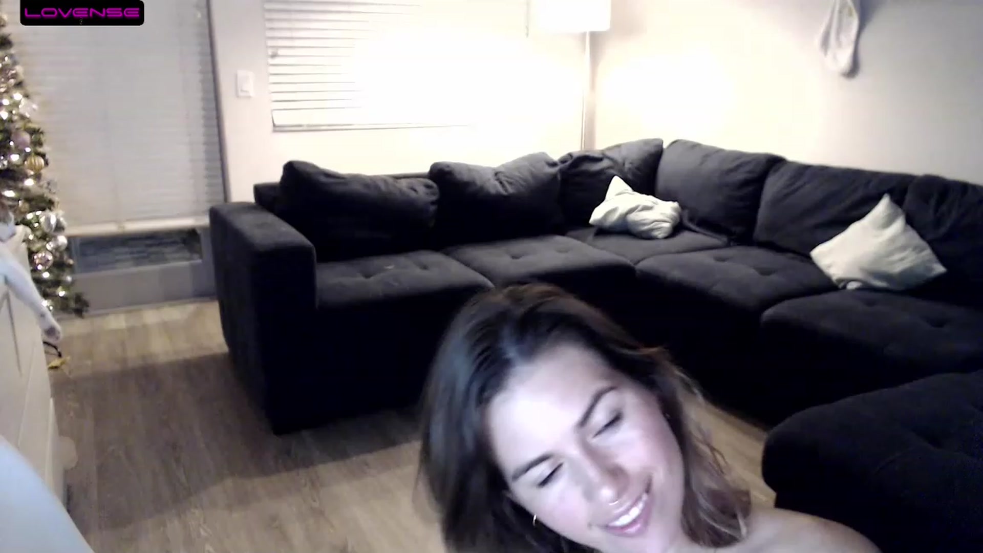 Gallery image thumbnail from Baby_Lena69's myfreecams stream on, 12/06/2022, 24:31 image 11 of 20