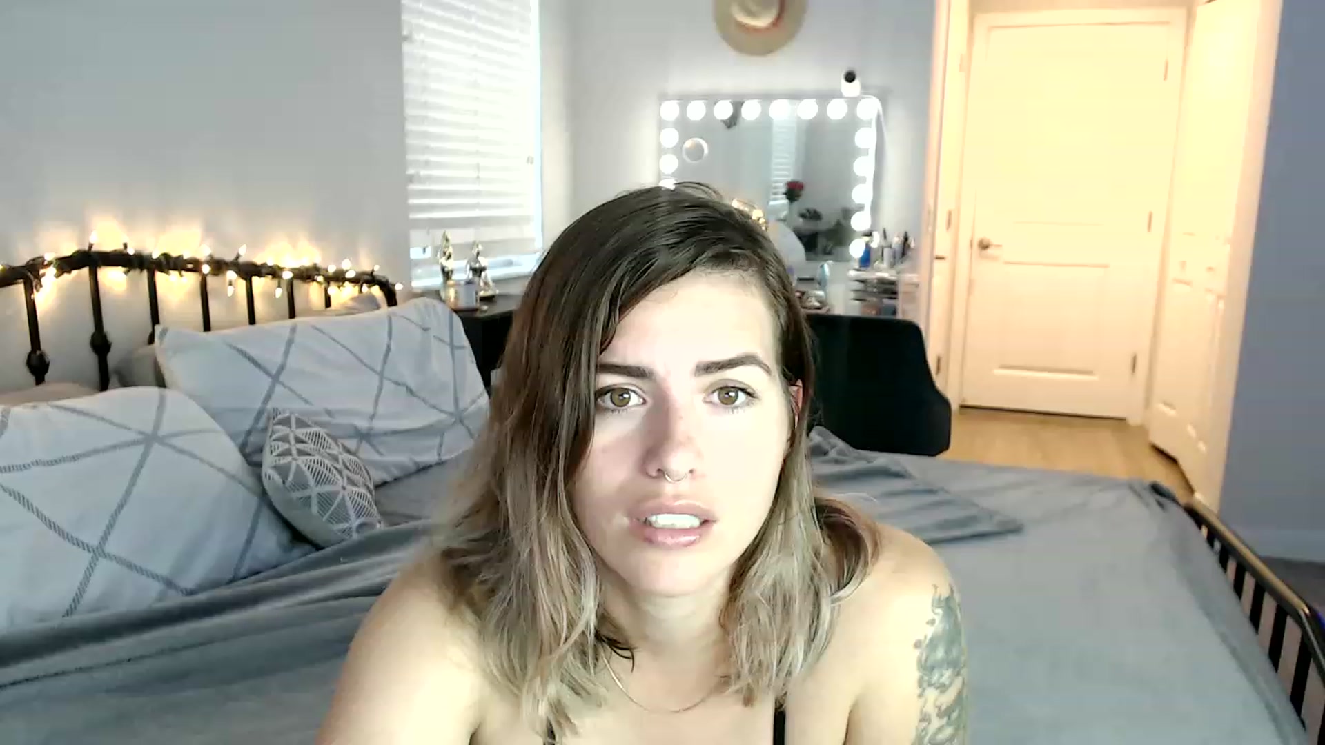 Gallery image thumbnail from Baby_Lena69's myfreecams stream on, 12/15/2022, 17:02 image 2 of 20