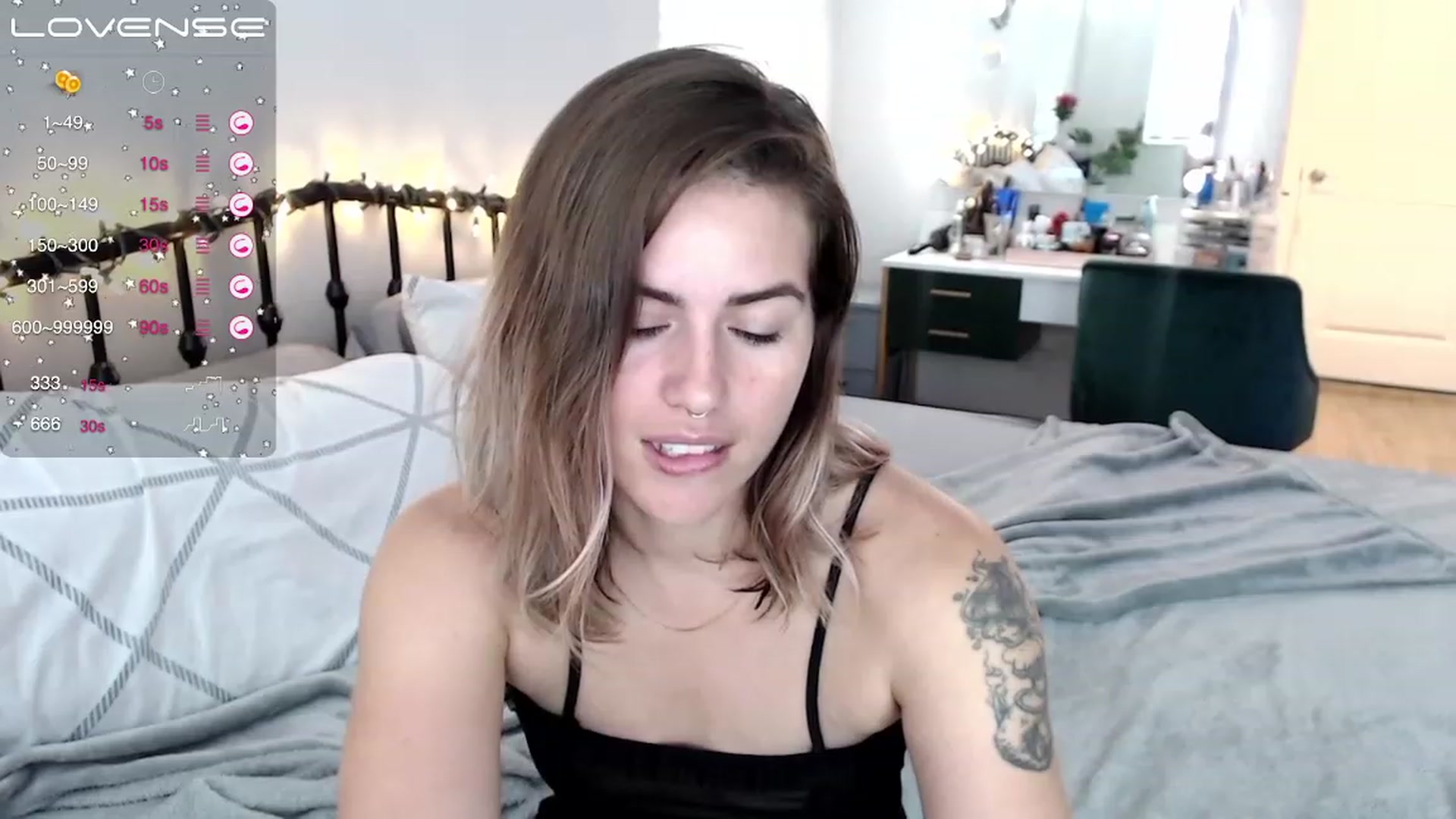Gallery image thumbnail from Baby_Lena69's myfreecams stream on, 12/15/2022, 18:18 image 12 of 20