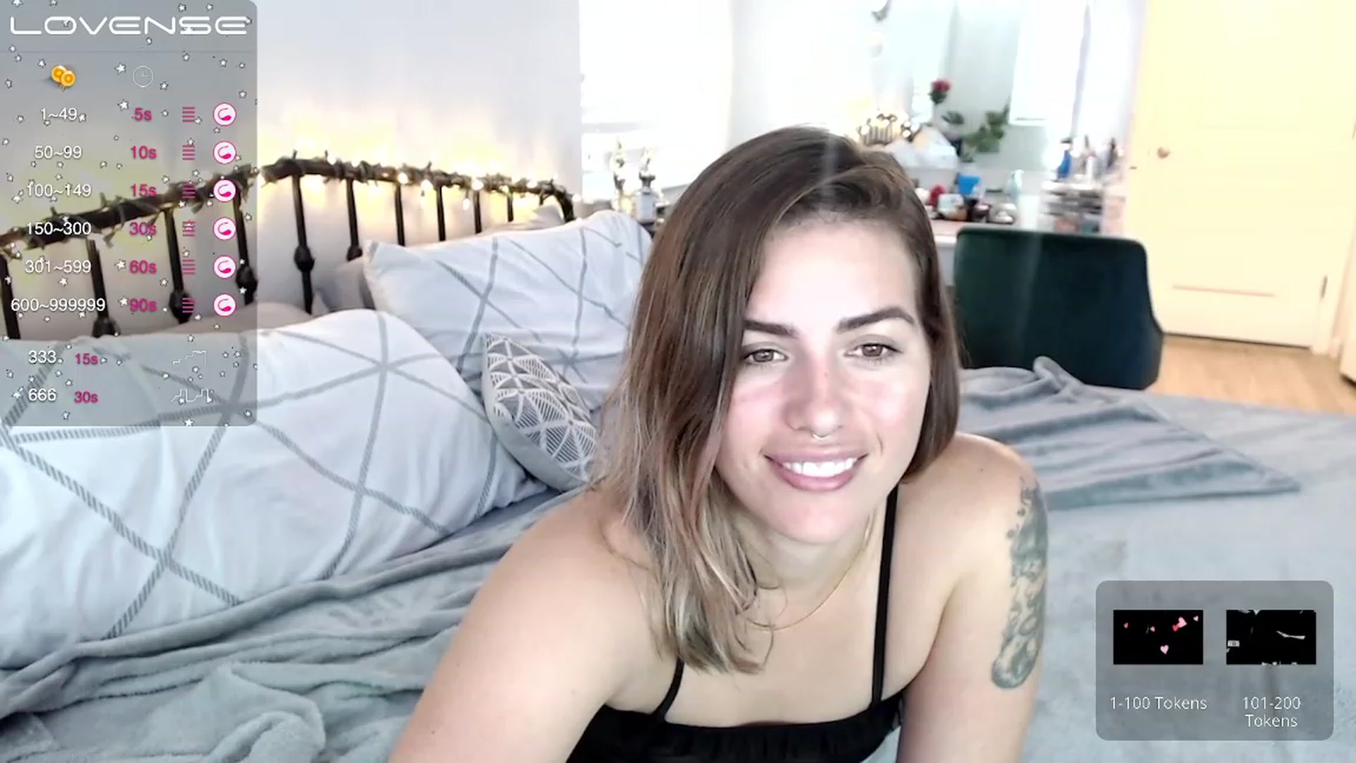 Gallery image thumbnail from Baby_Lena69's myfreecams stream on, 12/15/2022, 18:18 image 17 of 20