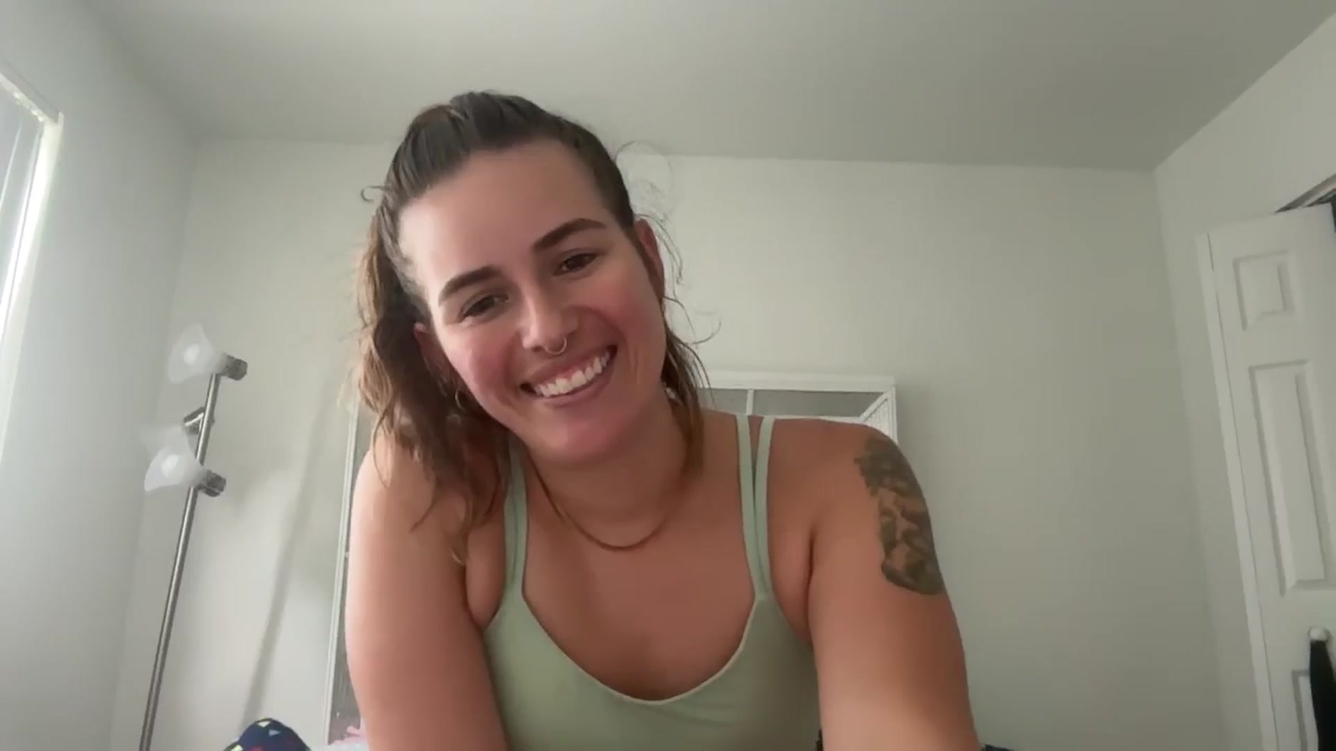Gallery image thumbnail from Baby_Lena69's myfreecams stream on, 05/23/2024, 17:04 image 3 of 20