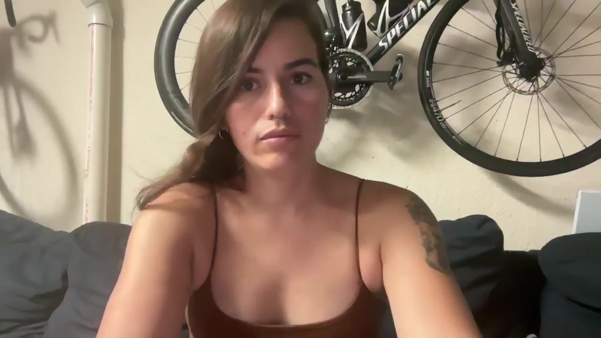 Gallery image thumbnail from Baby_Lena69's myfreecams stream on, 06/05/2024, 14:33 image 17 of 20