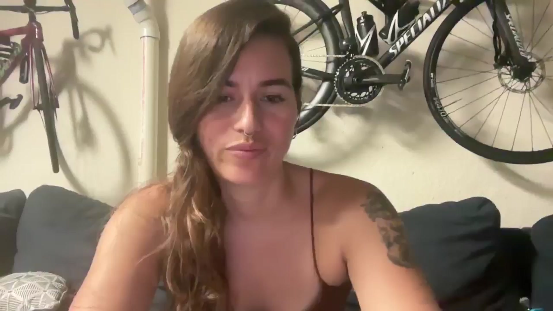 Gallery image thumbnail from Baby_Lena69's myfreecams stream on, 06/05/2024, 14:33 image 9 of 20