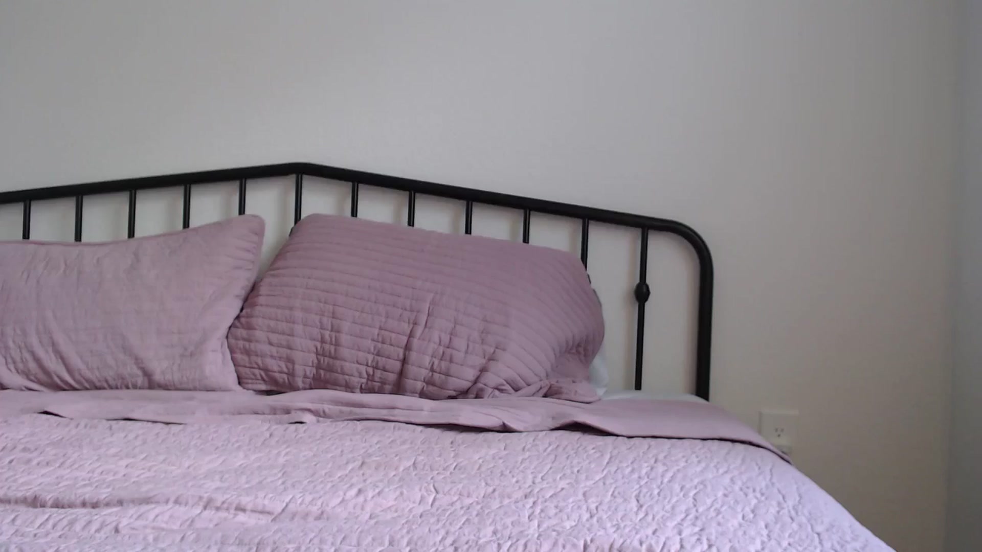 Gallery image thumbnail from Baby_Lena69's myfreecams stream on, 06/14/2024, 13:04 image 10 of 20