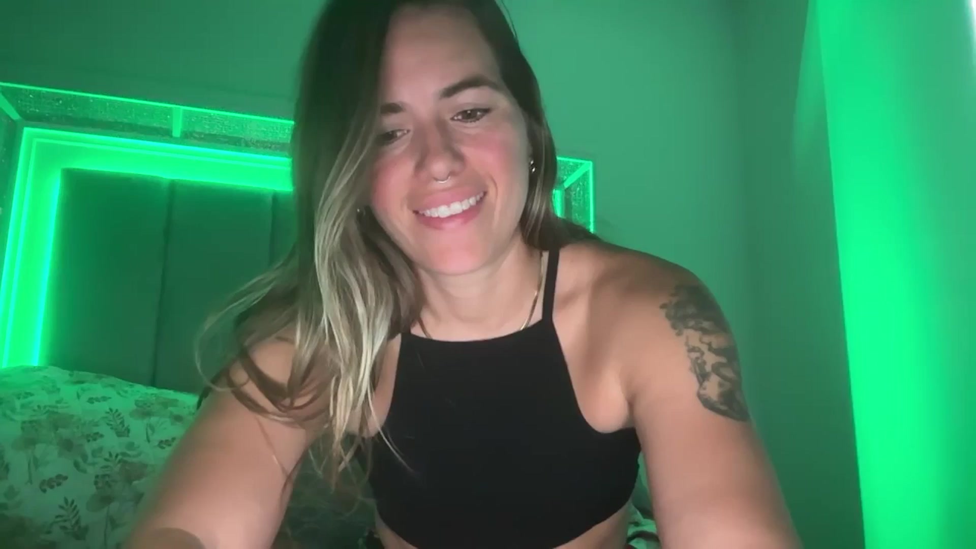 Gallery image thumbnail from Baby_Lena69's myfreecams stream on, 06/16/2025, 13:37 image 1 of 20