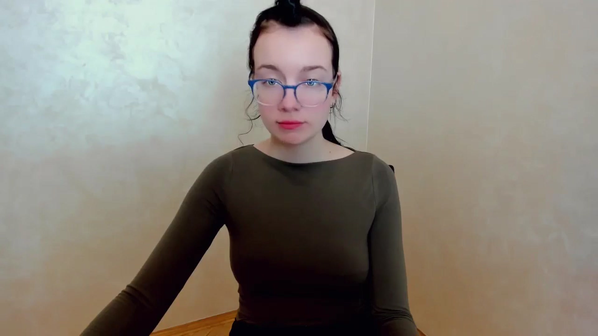 Gallery image thumbnail from Baby_Melania's myfreecams stream on, 03/29/2025, 19:38 image 14 of 20