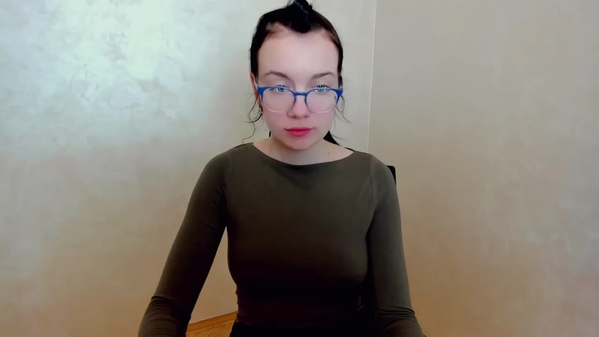 Gallery image thumbnail from Baby_Melania's myfreecams stream on, 03/29/2025, 19:38 image 15 of 20