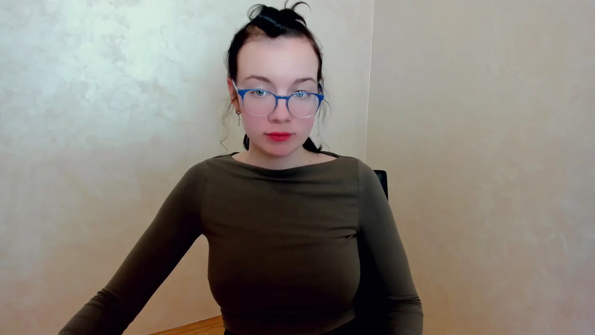 Gallery image thumbnail from Baby_Melania's myfreecams stream on, 03/29/2025, 22:39 image 15 of 20
