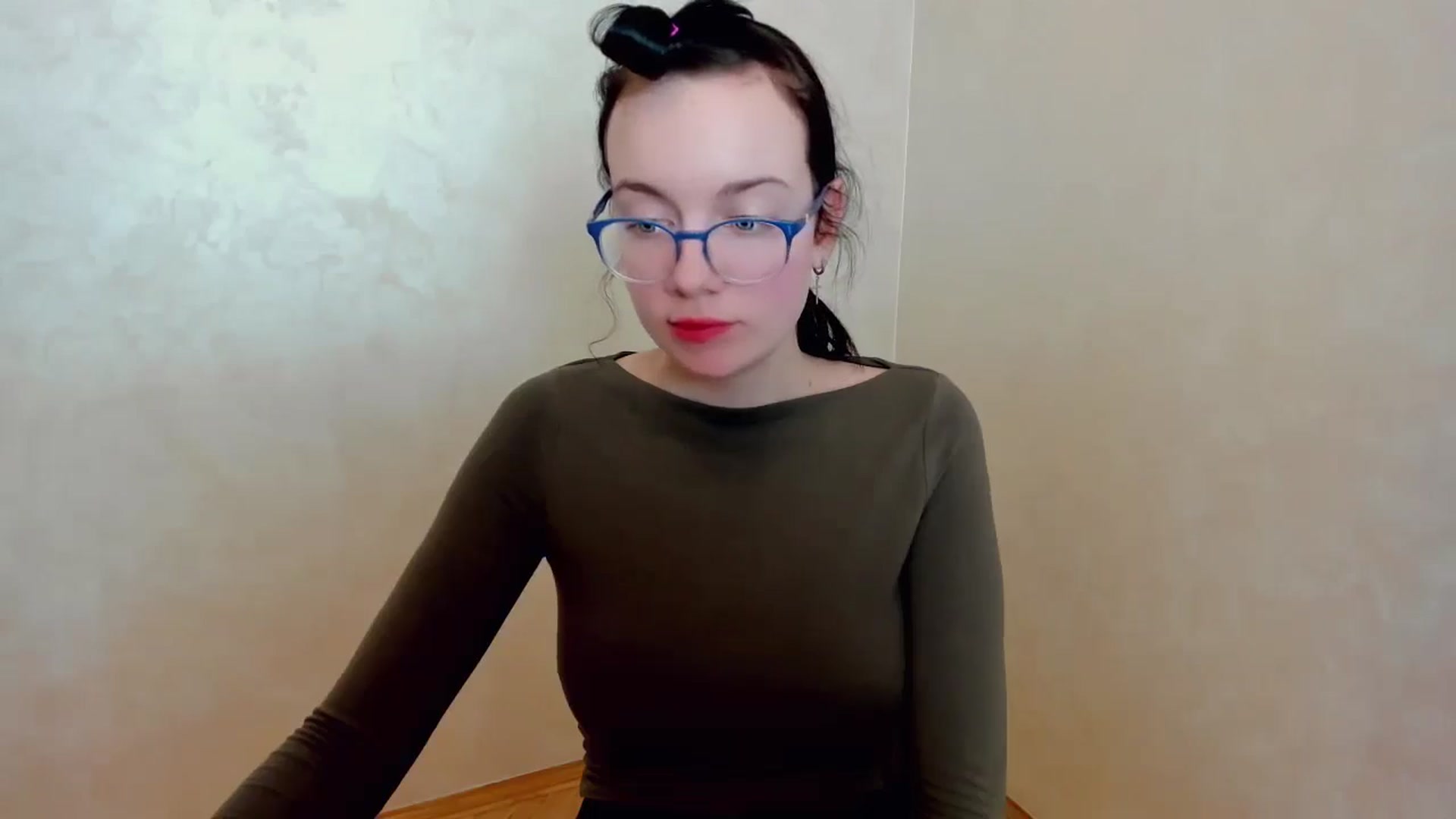 Gallery image thumbnail from Baby_Melania's myfreecams stream on, 03/29/2025, 22:39 image 9 of 20