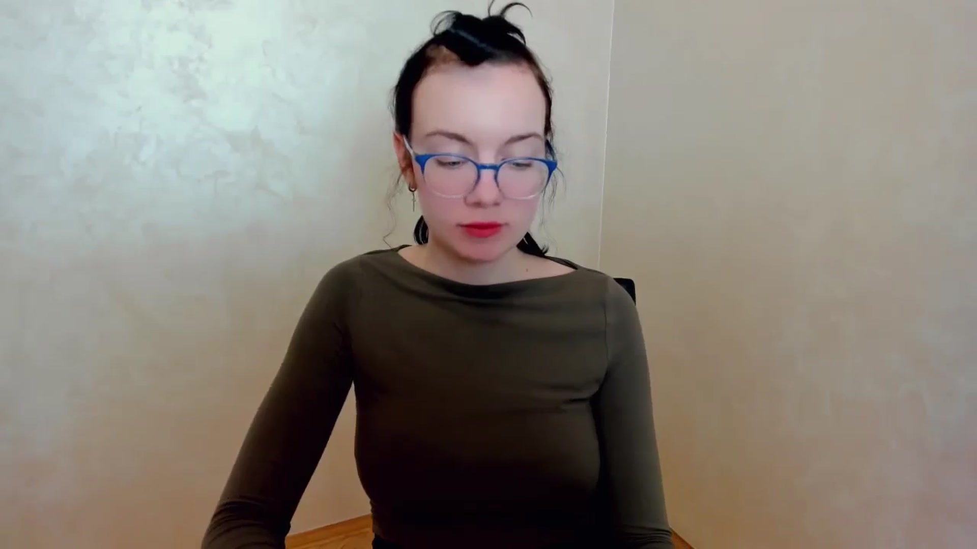 Gallery image thumbnail from Baby_Melania's myfreecams stream on, 03/29/2025, 22:39 image 18 of 20