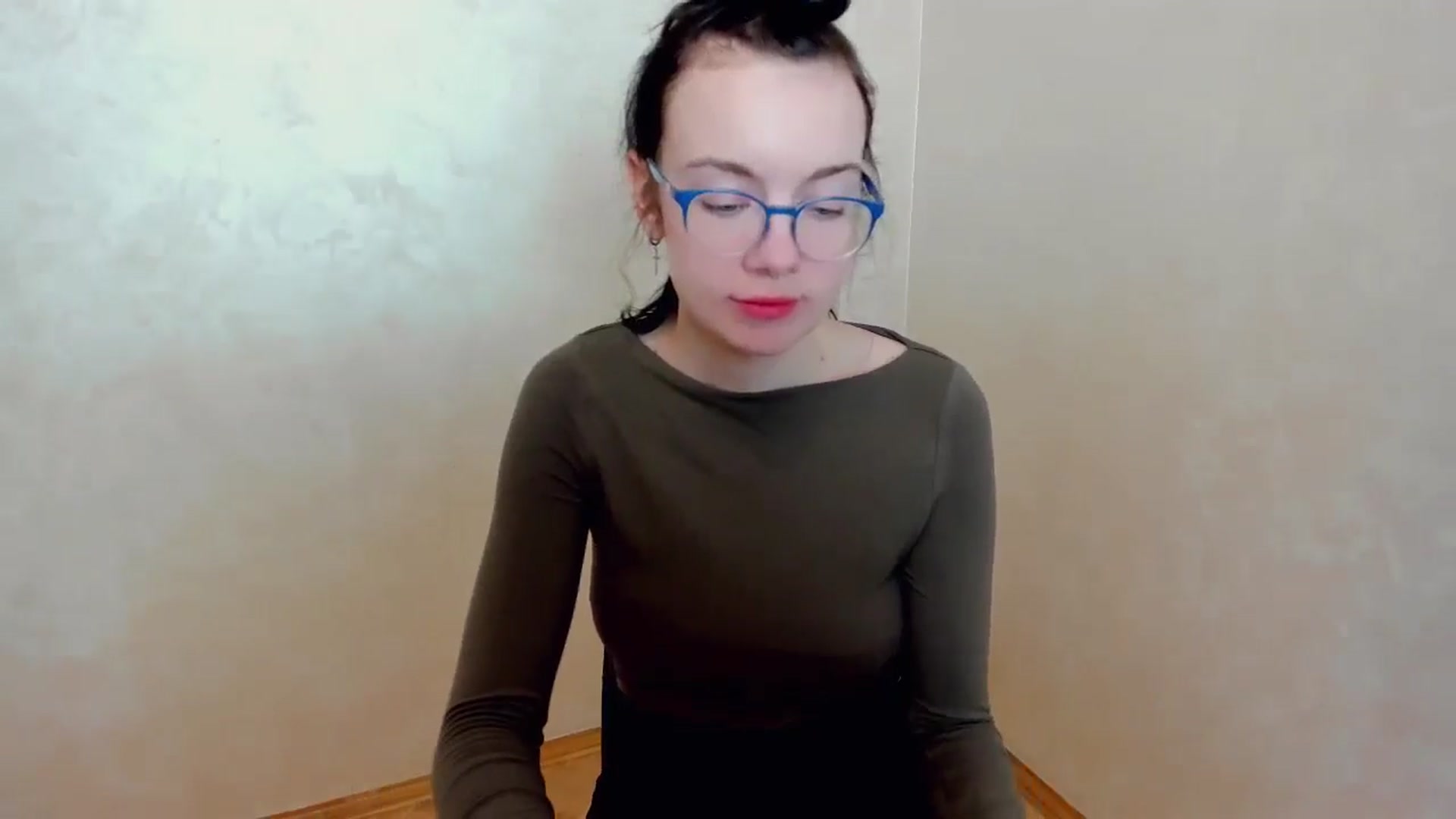 Gallery image thumbnail from Baby_Melania's myfreecams stream on, 03/30/2025, 24:00 image 19 of 20