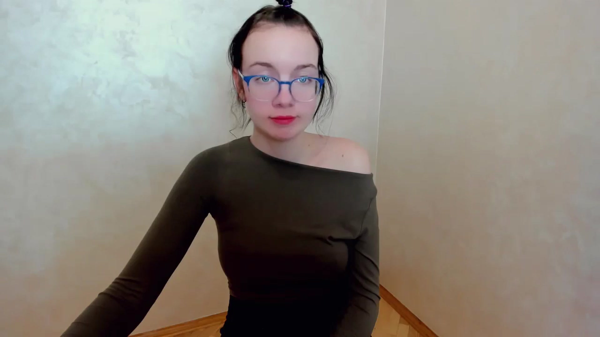 Gallery image thumbnail from Baby_Melania's myfreecams stream on, 03/30/2025, 02:44 image 12 of 20