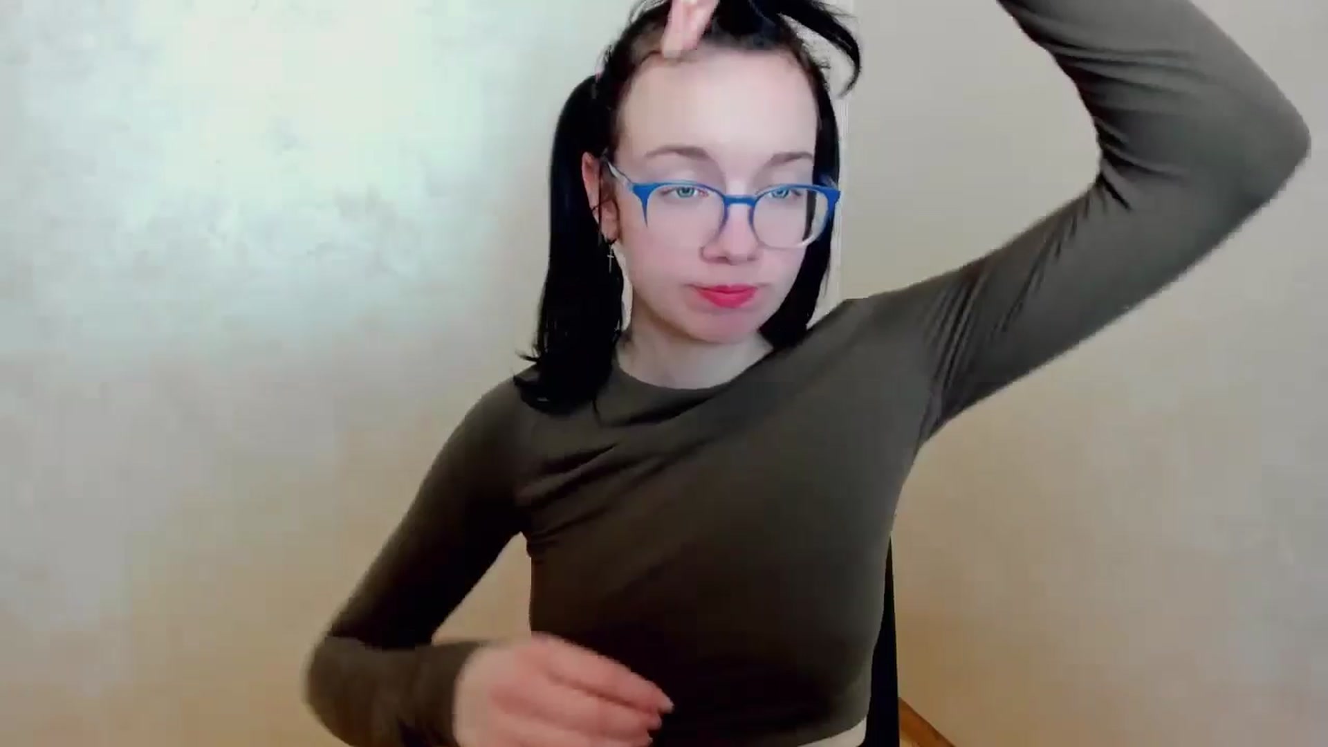 Gallery image thumbnail from Baby_Melania's myfreecams stream on, 03/30/2025, 19:10 image 17 of 20