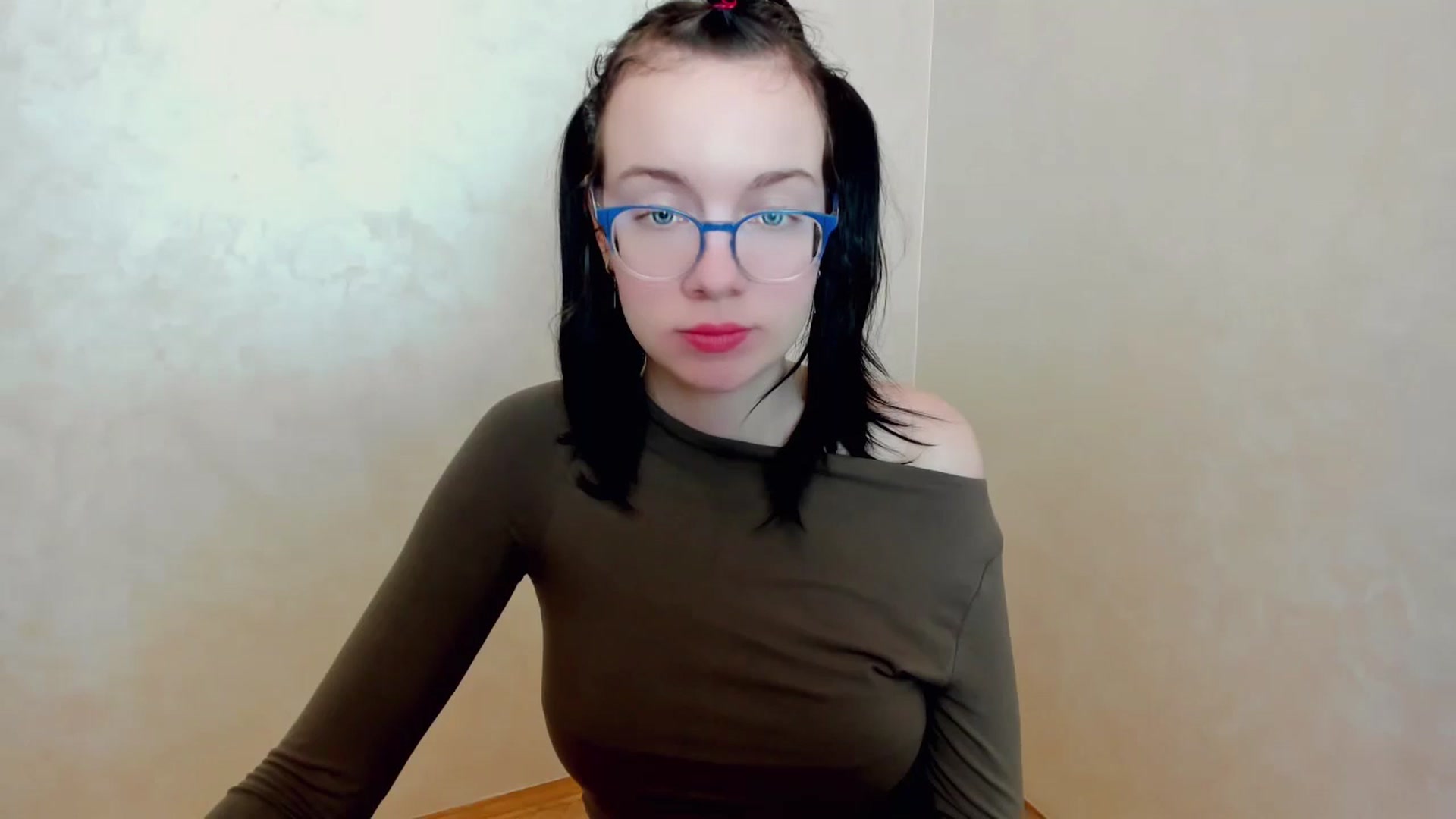 Gallery image thumbnail from Baby_Melania's myfreecams stream on, 03/30/2025, 19:10 image 13 of 20
