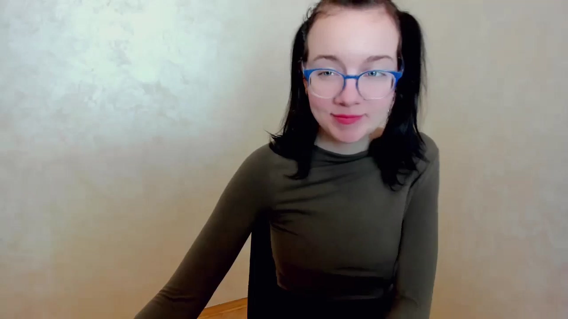 Gallery image thumbnail from Baby_Melania's myfreecams stream on, 03/30/2025, 19:10 image 3 of 20