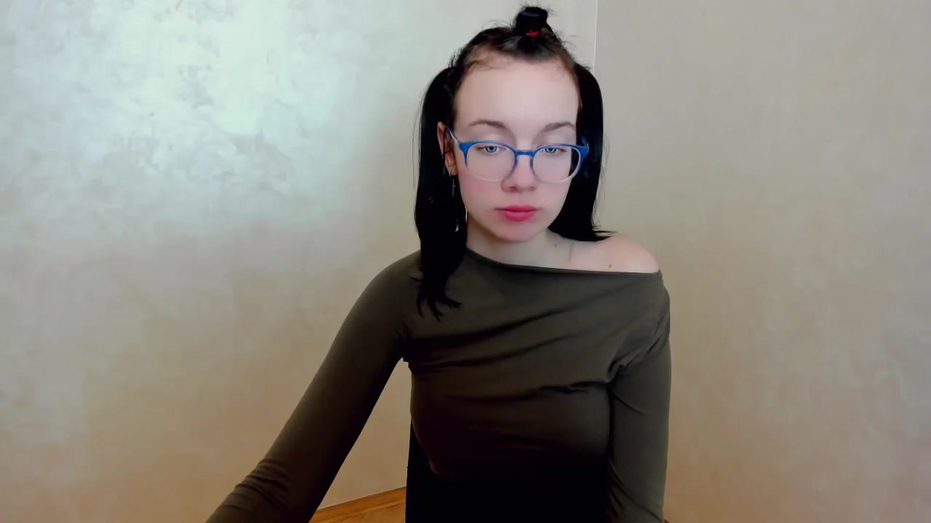Gallery image thumbnail from Baby_Melania's myfreecams stream on, 03/30/2025, 19:10 image 9 of 20